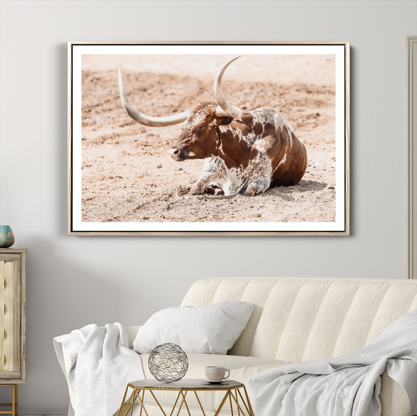 91248682-MGV-CV-36X24-Texas Longhorn Wall Art Canvas Print – Framed Resting Bull Spotted Cattle Western Ranch Animal Artwork for Home Office