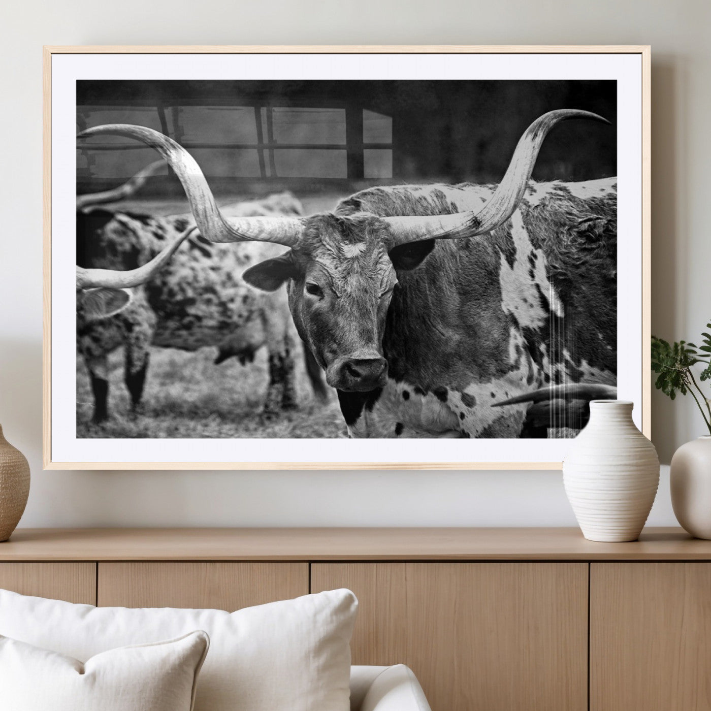 15425553-MGC-FP-40x30_Natural-Black & White Longhorn Cattle Wall Art Canvas Print, Rustic Farmhouse Western Design Artwork for Home, Office