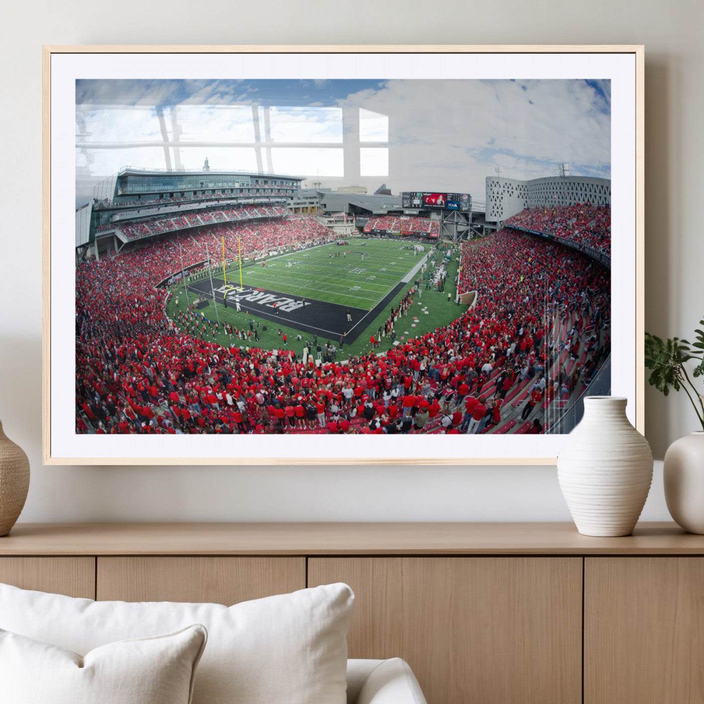 54070-MGV-CV-36X24-Cincinnati Bearcats Football Team Print - Nippert Stadium Wall Art Canvas Print