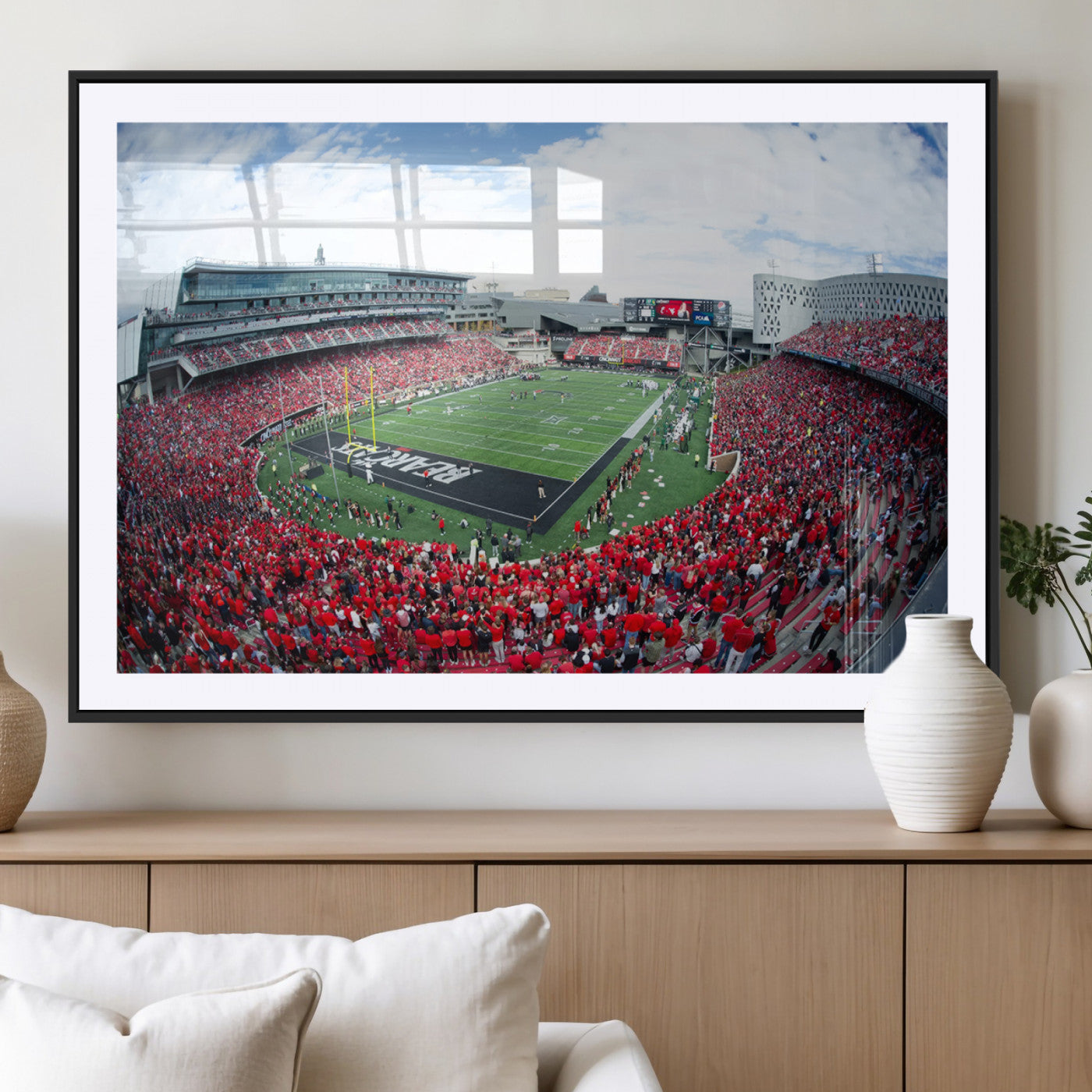 54070-MGV-CV-36X24-Cincinnati Bearcats Football Team Print - Nippert Stadium Wall Art Canvas Print