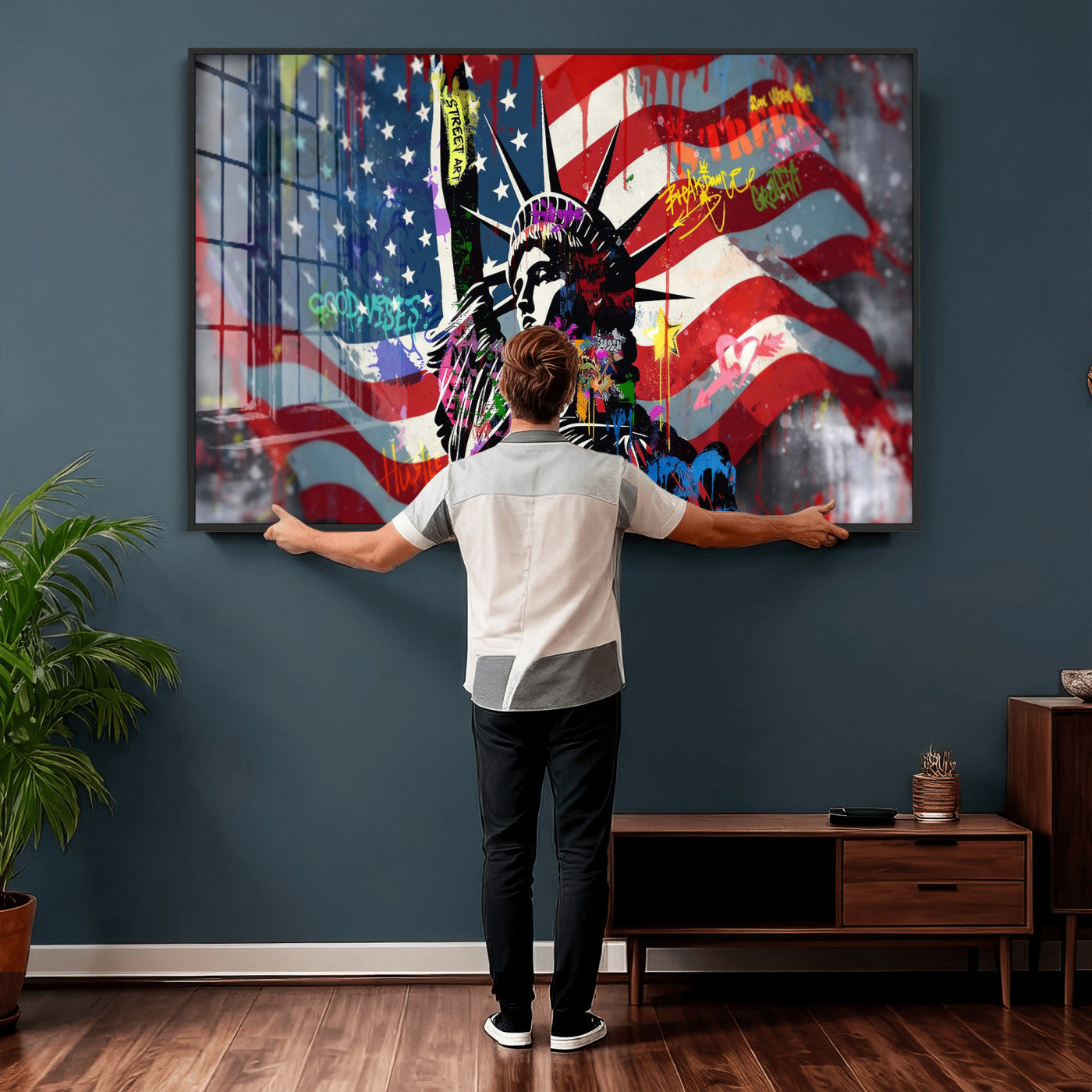 32151941-MGV-CV-36X24 - USA Statue of Liberty Graffiti Street Art Wall Art Canvas Print, American Flag Urban Pop Art Canvas Print, Modern Patriotic Street Art Contemporary Art Printing