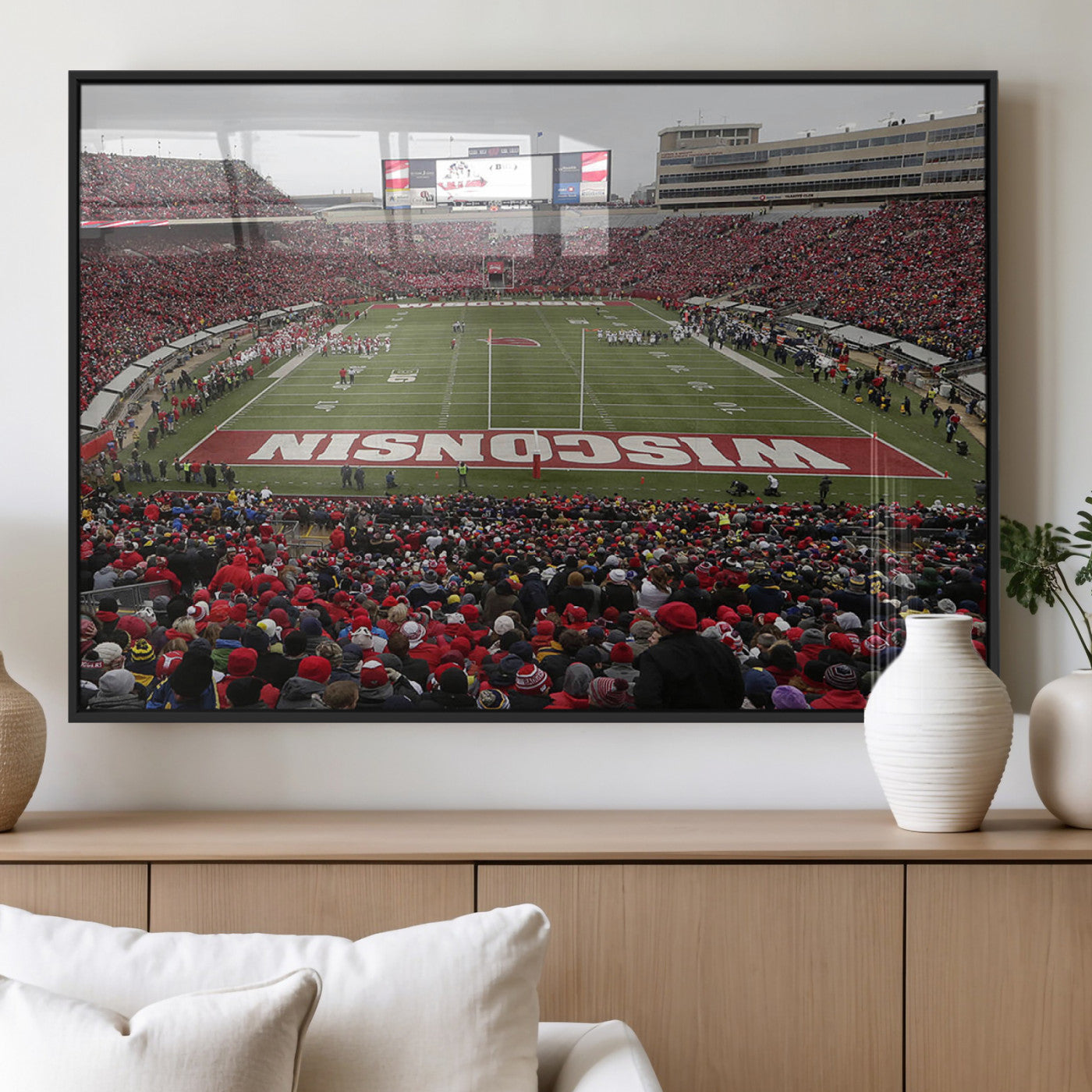23461-MGV-FP-36X24-3P_Black-Wisconsin Badgers Team Print Canvas - Madison Camp Randall Stadium Wall Art Canvas Print
