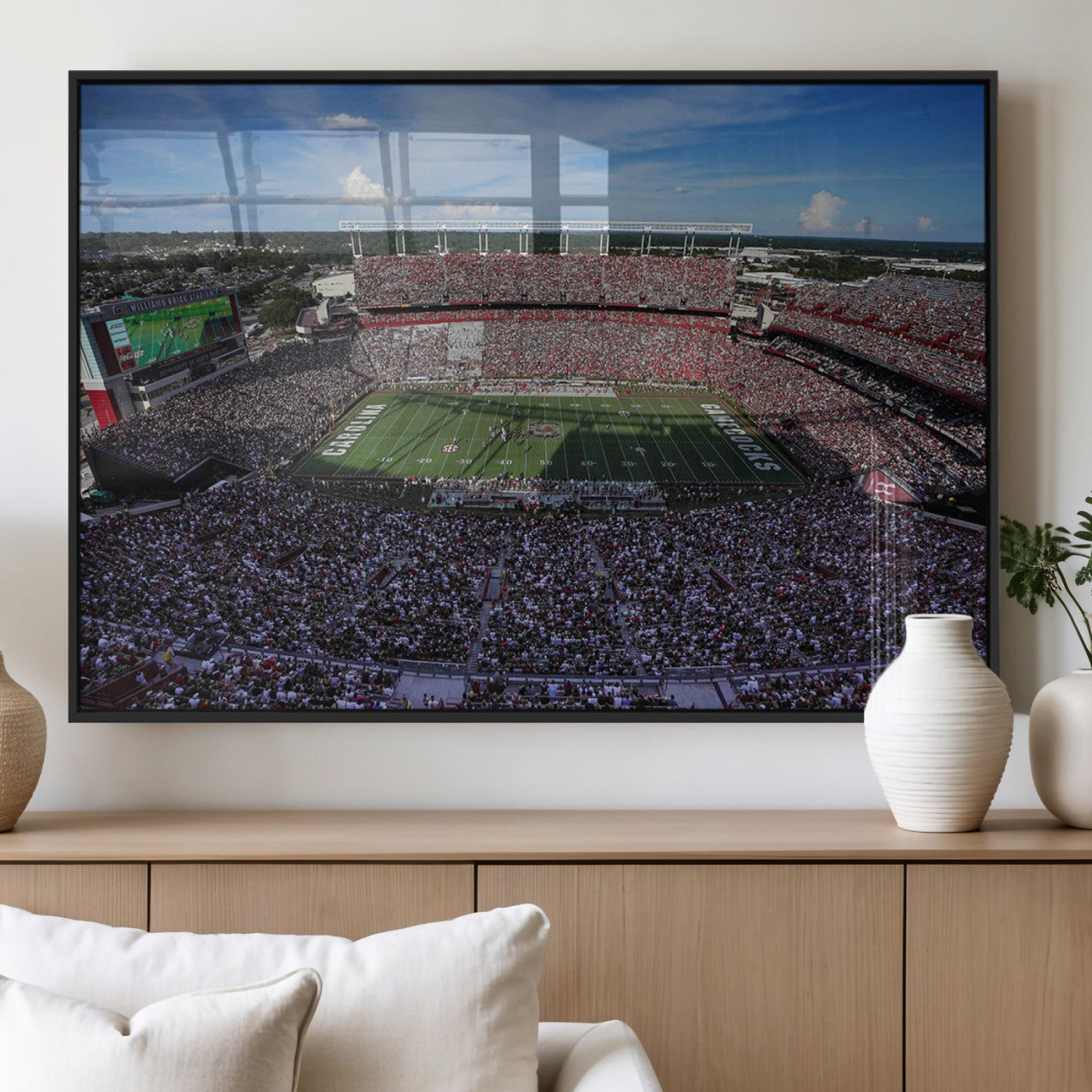 83382-MGV-FP-36X24-3P_Black-South Carolina Gamecocks Football Team Print - Columbia Williams-Brice Stadium Wall Art Canvas Print