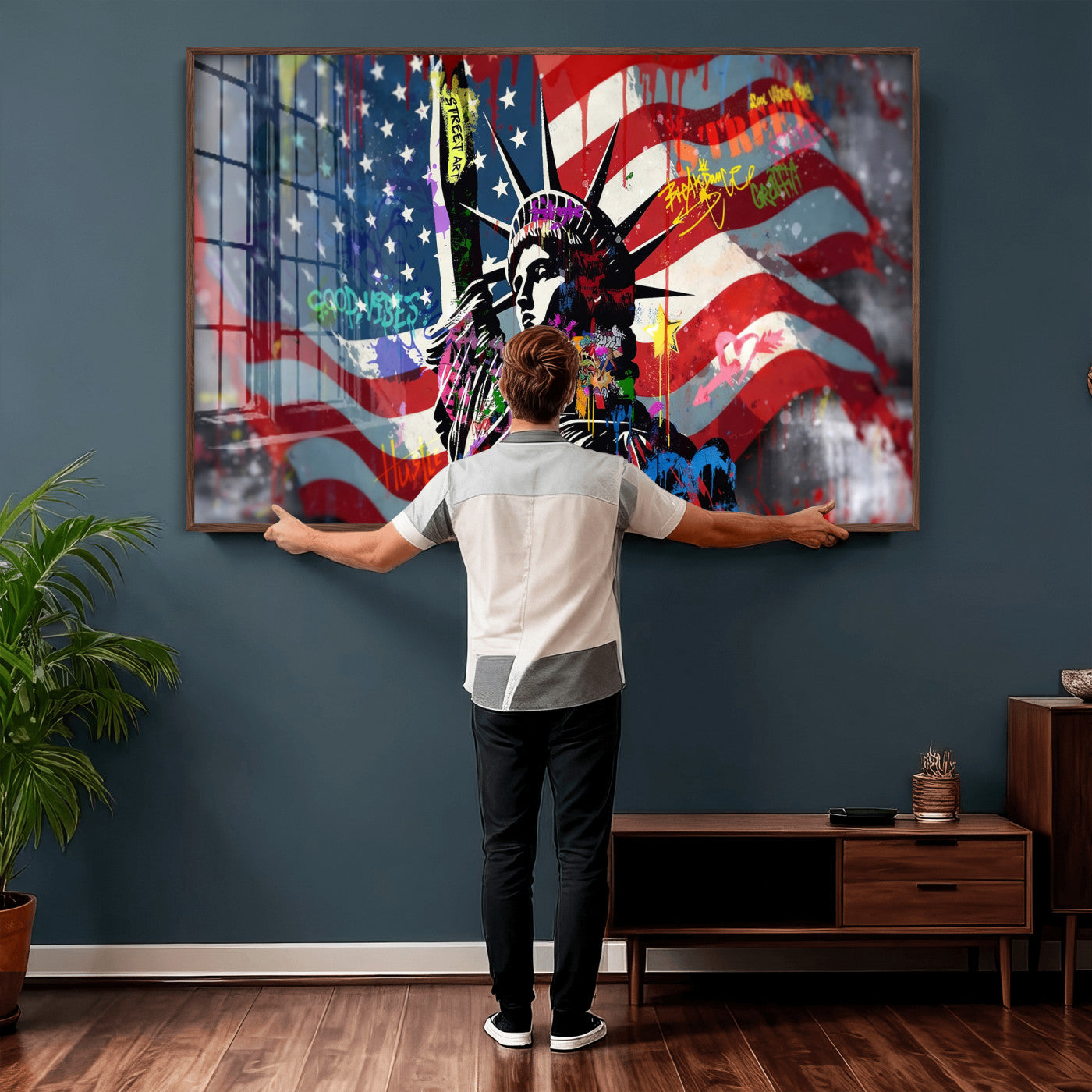 32151941-MGV-CV-36X24 - USA Statue of Liberty Graffiti Street Art Wall Art Canvas Print, American Flag Urban Pop Art Canvas Print, Modern Patriotic Street Art Contemporary Art Printing