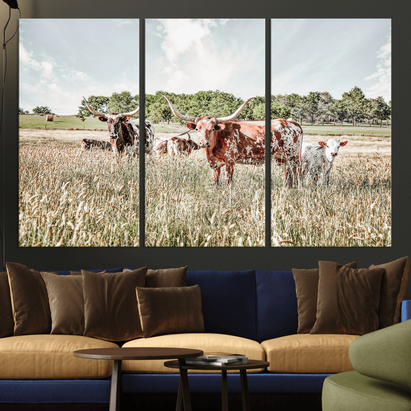 21823552-MGV-CV-36X24 - Texas Longhorn Cattle Wall Art Canvas Print, Rustic Ranch Landscape Artwork, Western Farm Field Scene, Country Prairie Animal Canvas Wall Art