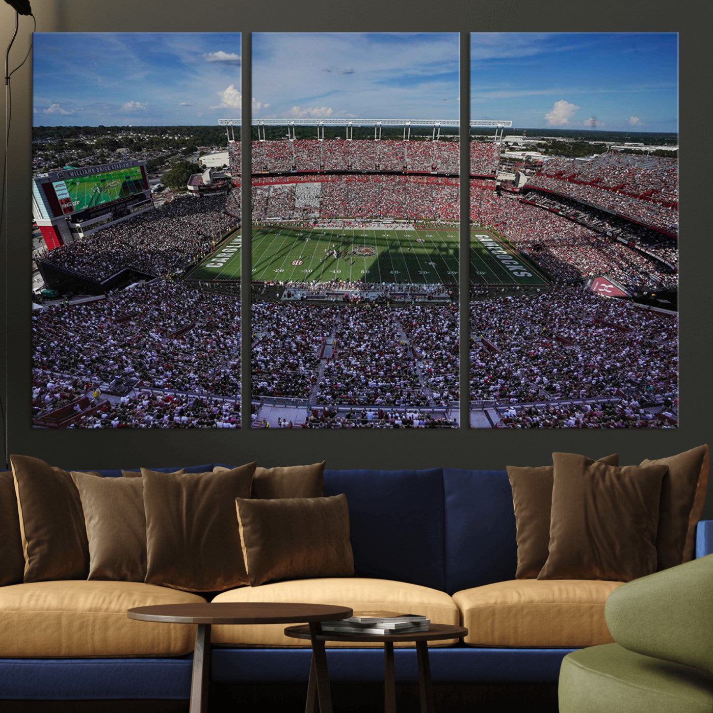 83382-MGV-CV-36X24-South Carolina Gamecocks Football Team Print - Columbia Williams-Brice Stadium Wall Art Canvas Print