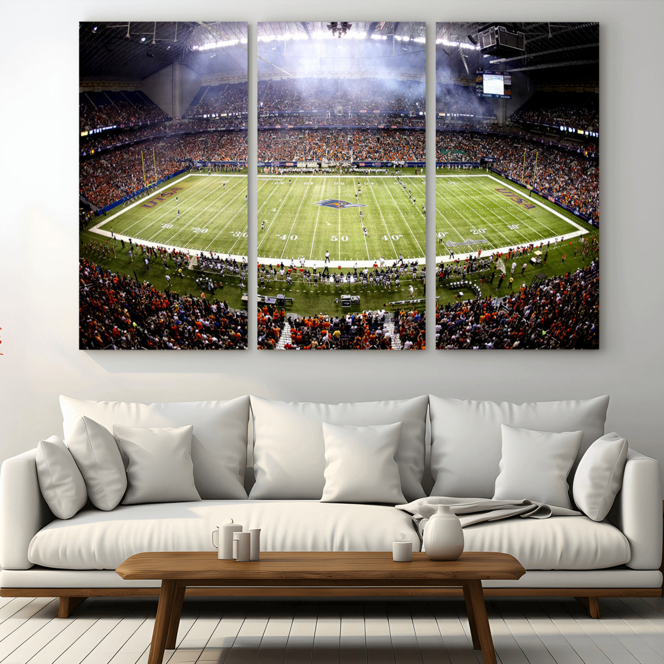 -The University of Texas at San Antonio Roadrunners Football Team Print - San Antonio Alamodome Wall