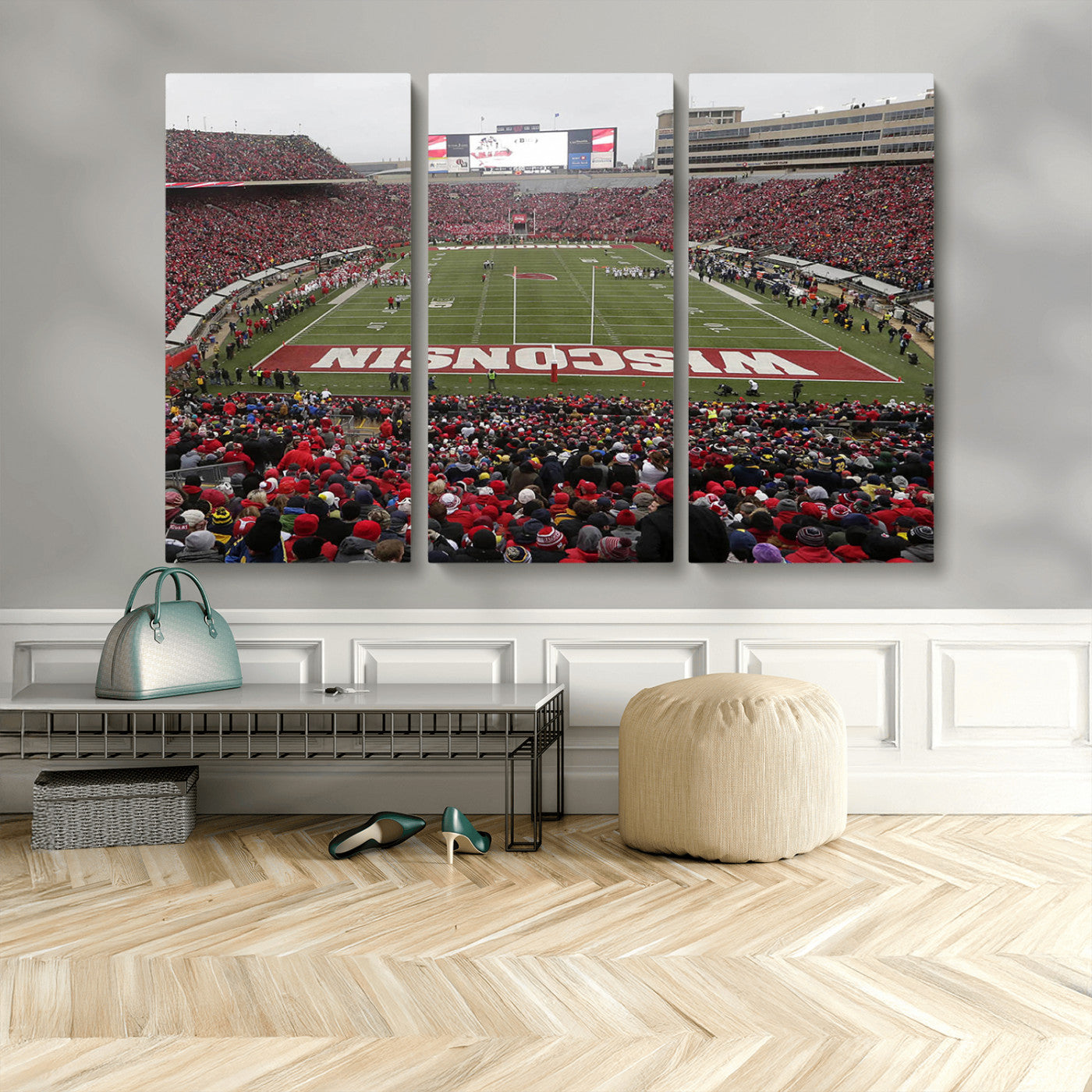 23461-MGV-CV-48X32-3P-Wisconsin Badgers Team Print Canvas - Madison Camp Randall Stadium Wall Art Canvas Print