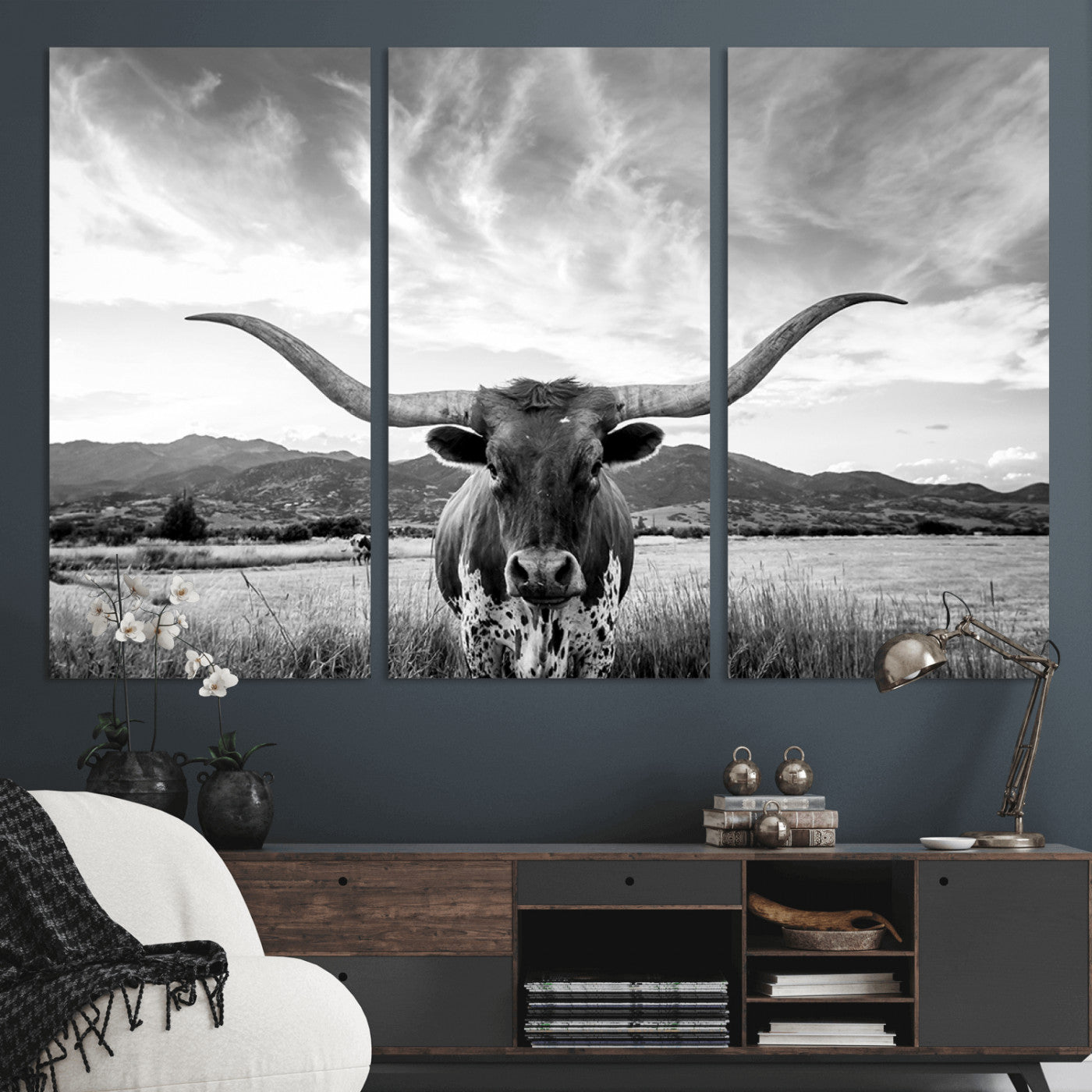 79527-MGV-CV-36X24-Longhorn Black and White Wall Art – Rustic Western Bull Canvas Print, Farmhouse Country Decor for Living Room, Office or Ranch, Cowboy Wall Artwork
