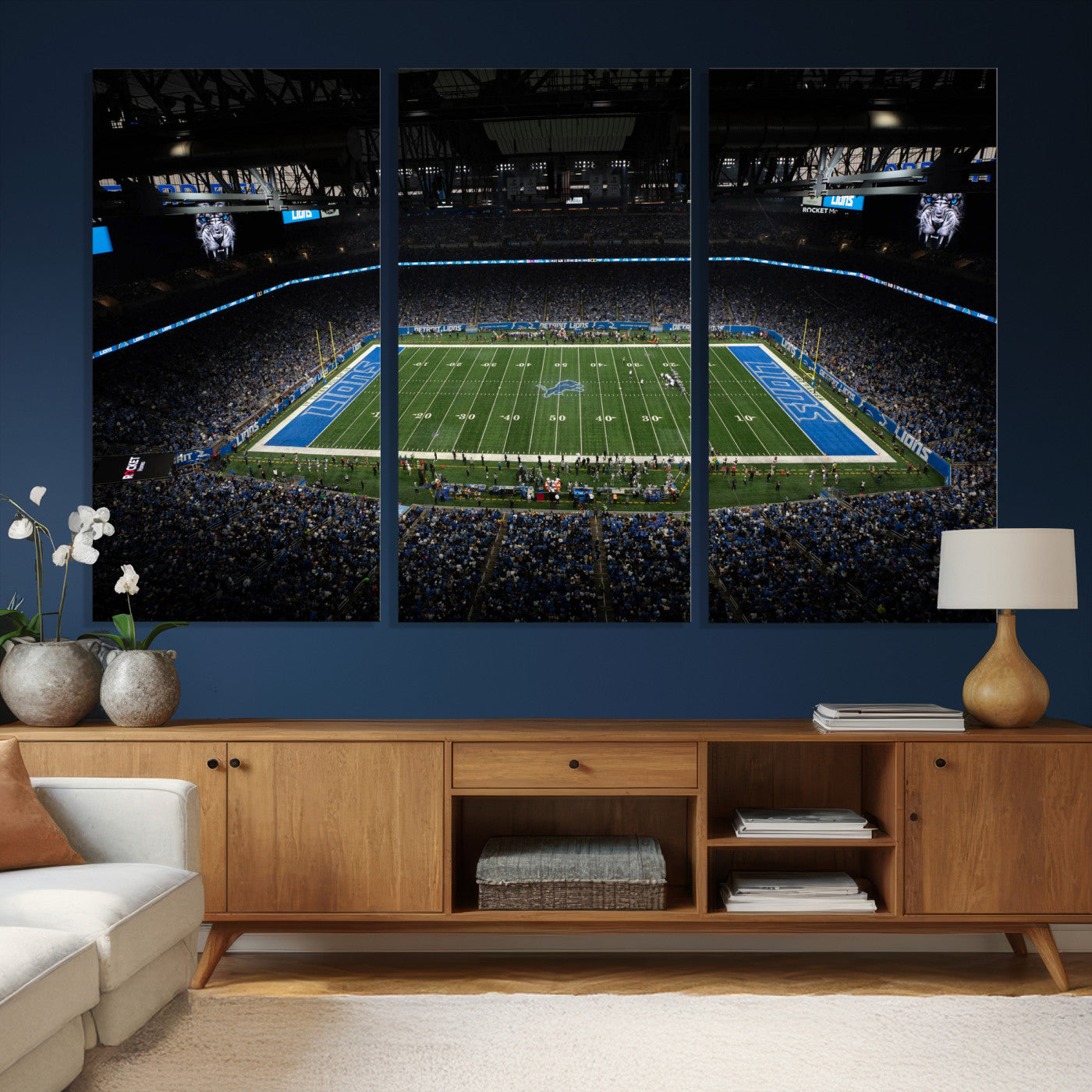 16709602-MGV-CV-36X24 - Detroit Lions Stadium Wall Art Canvas Print, Football Field Panorama Artwork, NFL Game Night Stadium Decor