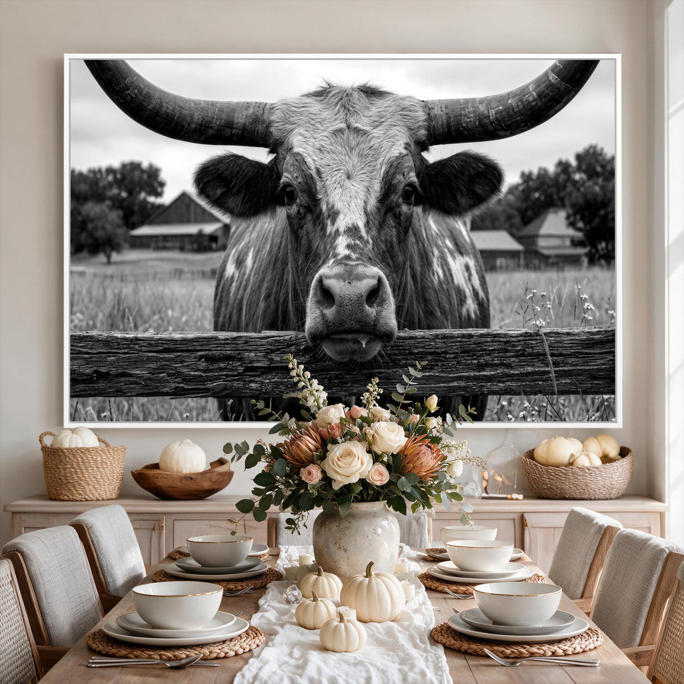 59378683B-MGV-CV-36X24 - Black White Texas Longhorn Bull Canvas Wall Art, Western Ranch Cattle Photography Print, Rustic Farmhouse Cowboy Decor Artwork