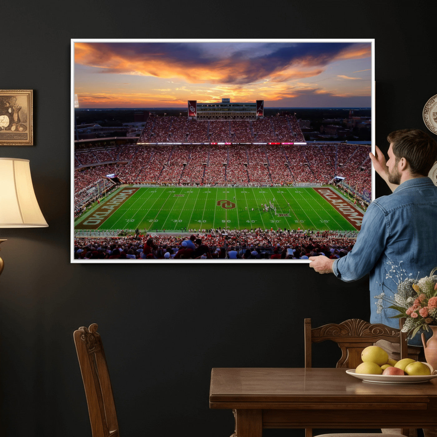 51457497-MGV-CV-36X24 - Oklahoma Sooners Stadium Wall Art Canvas Print, College Football Sunset Game Scene, OU Football Field Panorama Wall Decor