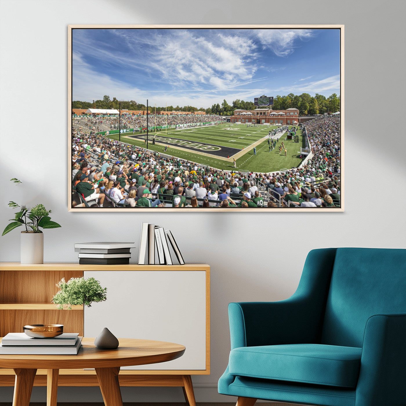 67799-MGV-CV-36X24-University of Charlotte 49ers Football Team Print - Charlotte Jerry Richardson Stadium Canvas Print