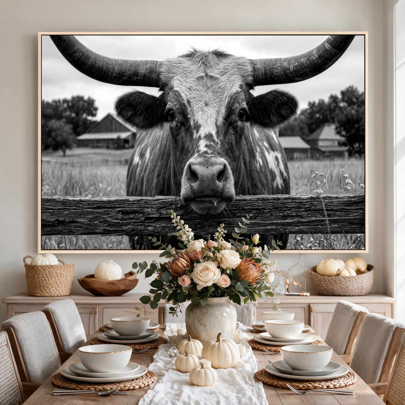 59378683B-MGV-CV-36X24 - Black White Texas Longhorn Bull Canvas Wall Art, Western Ranch Cattle Photography Print, Rustic Farmhouse Cowboy Decor Artwork