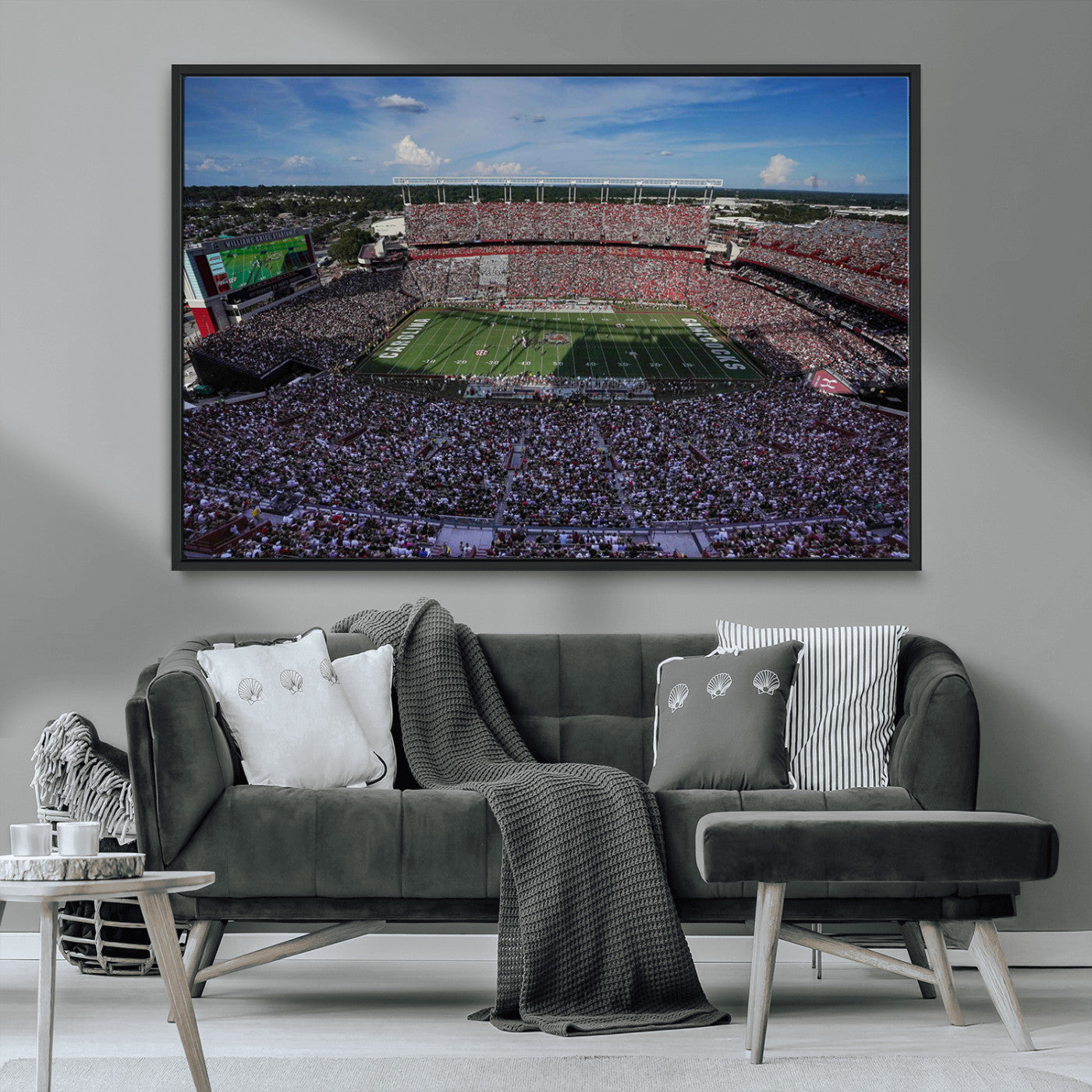 83382-MGV-CV-36X24-South Carolina Gamecocks Football Team Print - Columbia Williams-Brice Stadium Wall Art Canvas Print
