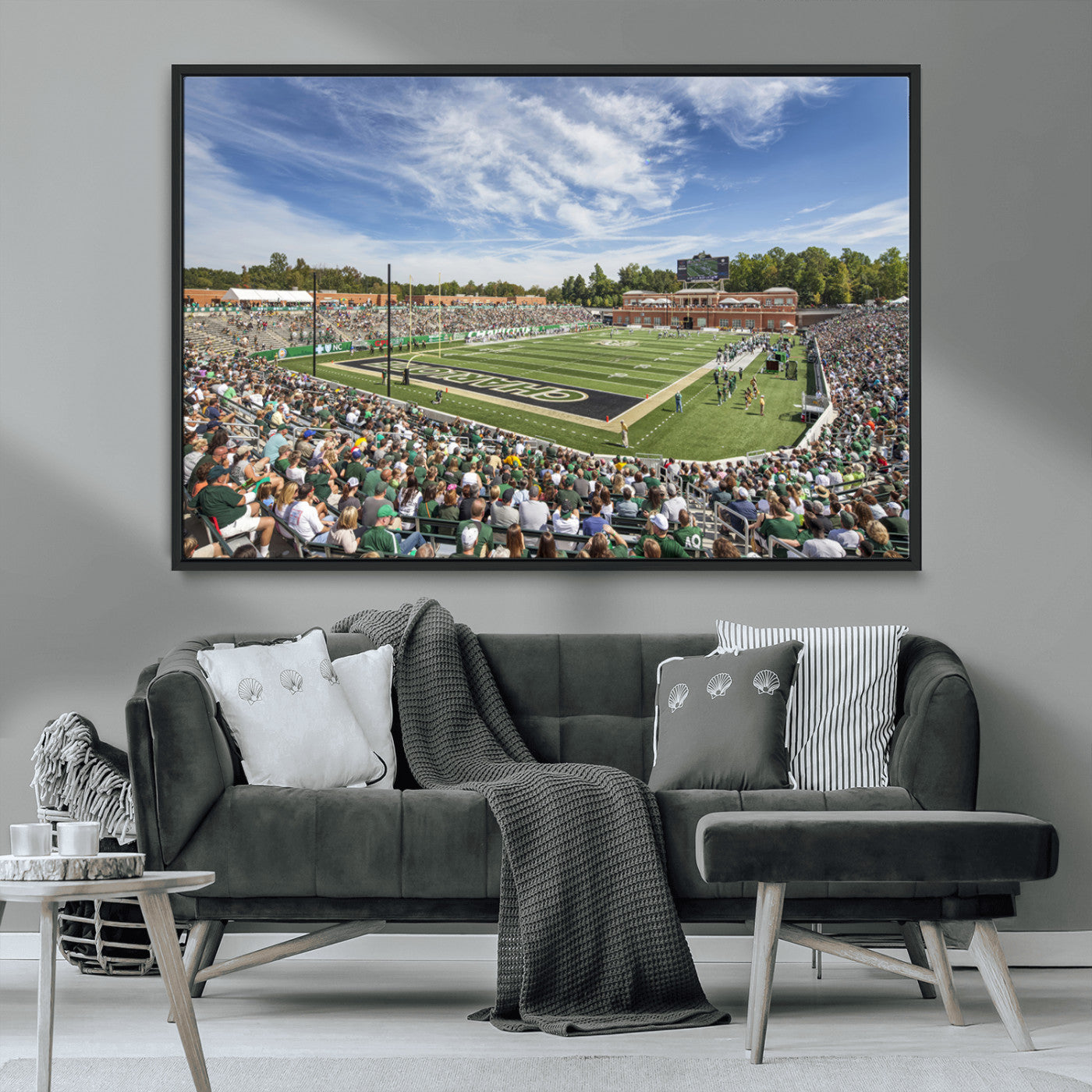 67799-MGV-CV-36X24-University of Charlotte 49ers Football Team Print - Charlotte Jerry Richardson Stadium Canvas Print