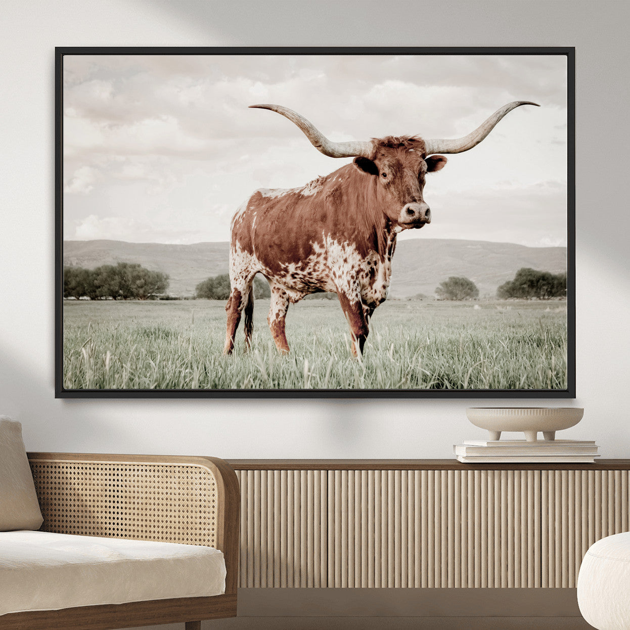 MGV-FC-36X24 - Texas Longhorn Wall Art Canvas Print, Framed Spotted Cattle Art Picture Print, Horned Bull Perfect Rustic Western Decor Artwork