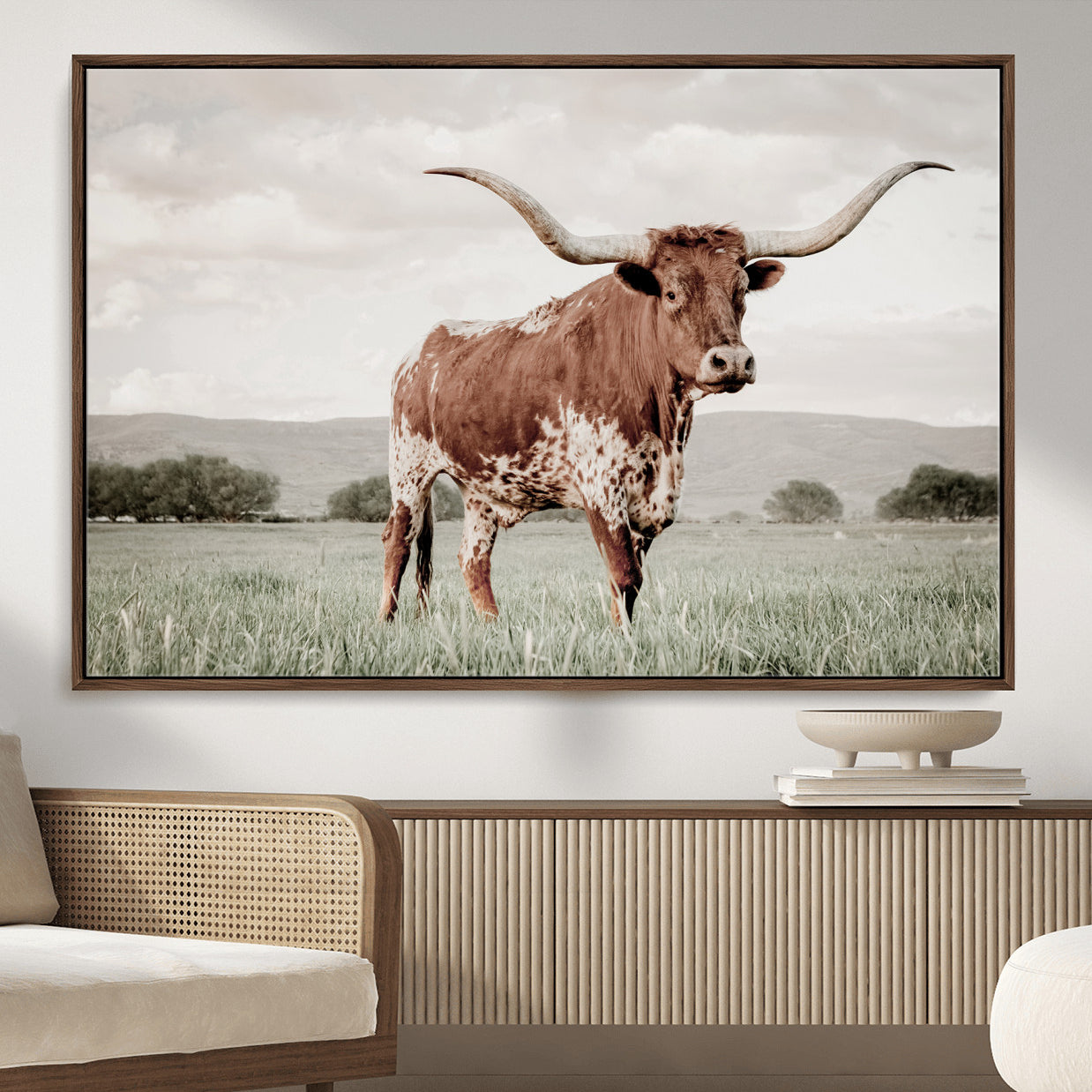 MGV-FC-36X24 - Texas Longhorn Wall Art Canvas Print, Framed Spotted Cattle Art Picture Print, Horned Bull Perfect Rustic Western Decor Artwork