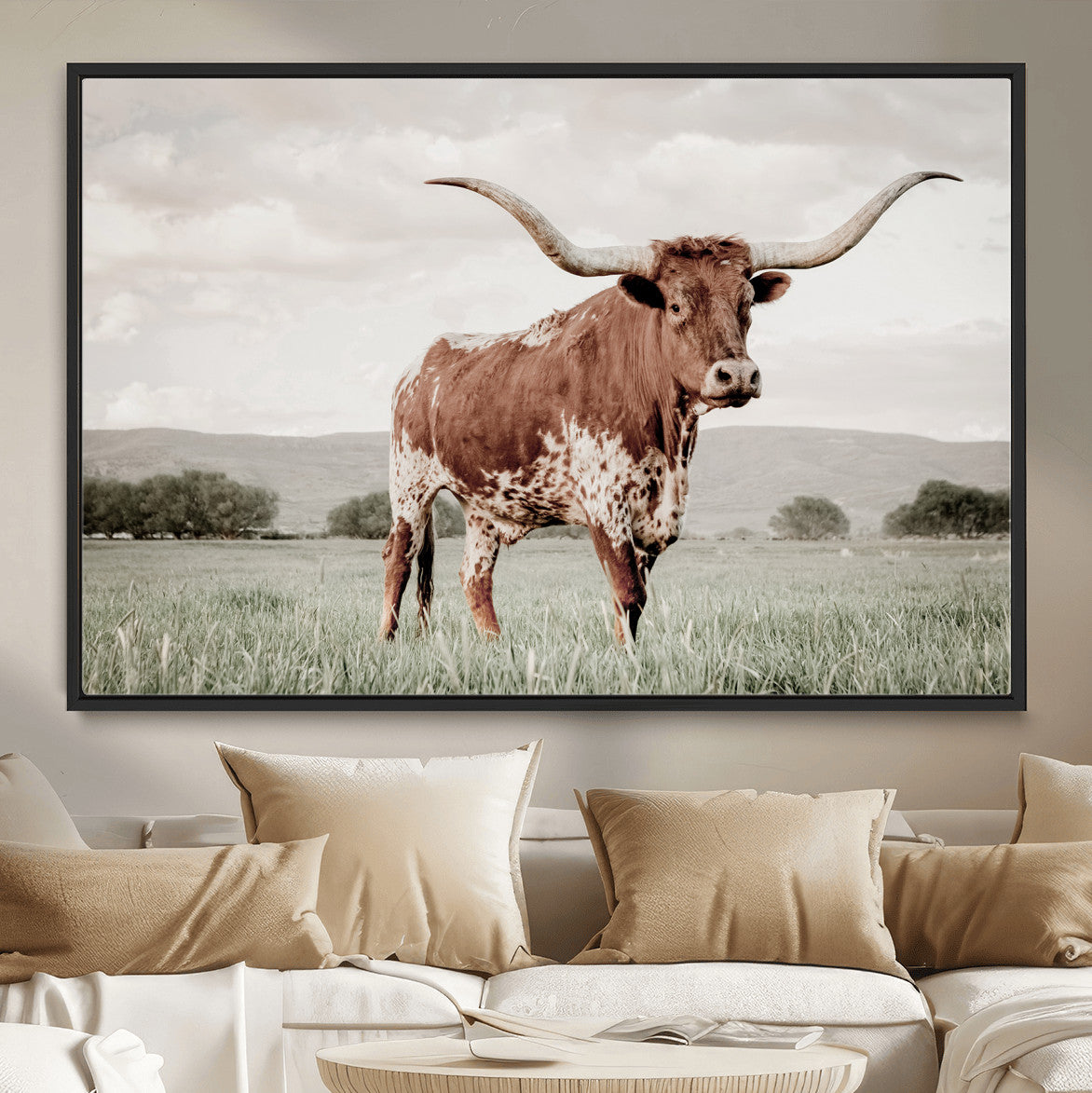 MGV-FC-36X24 - Texas Longhorn Wall Art Canvas Print, Framed Spotted Cattle Art Picture Print, Horned Bull Perfect Rustic Western Decor Artwork