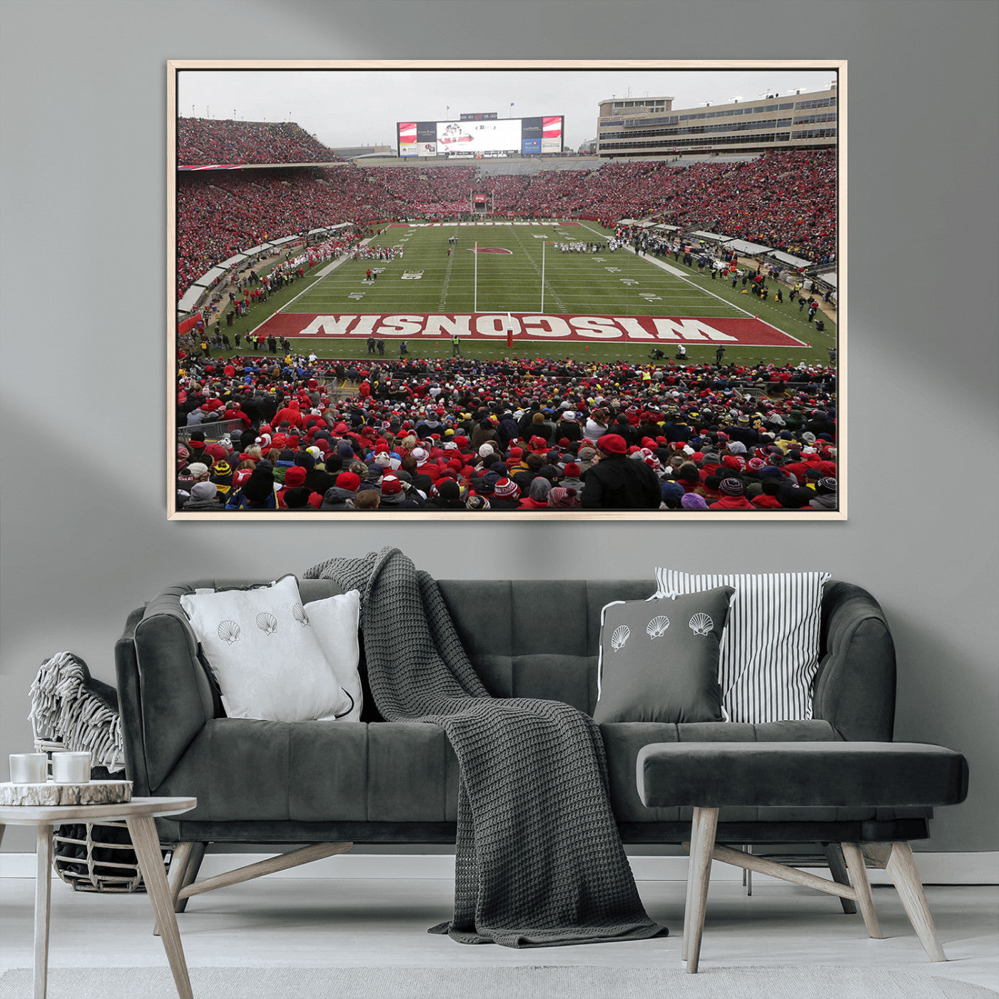 23461-MGV-CV-36X24-Wisconsin Badgers Team Print Canvas - Madison Camp Randall Stadium Wall Art Canvas Print
