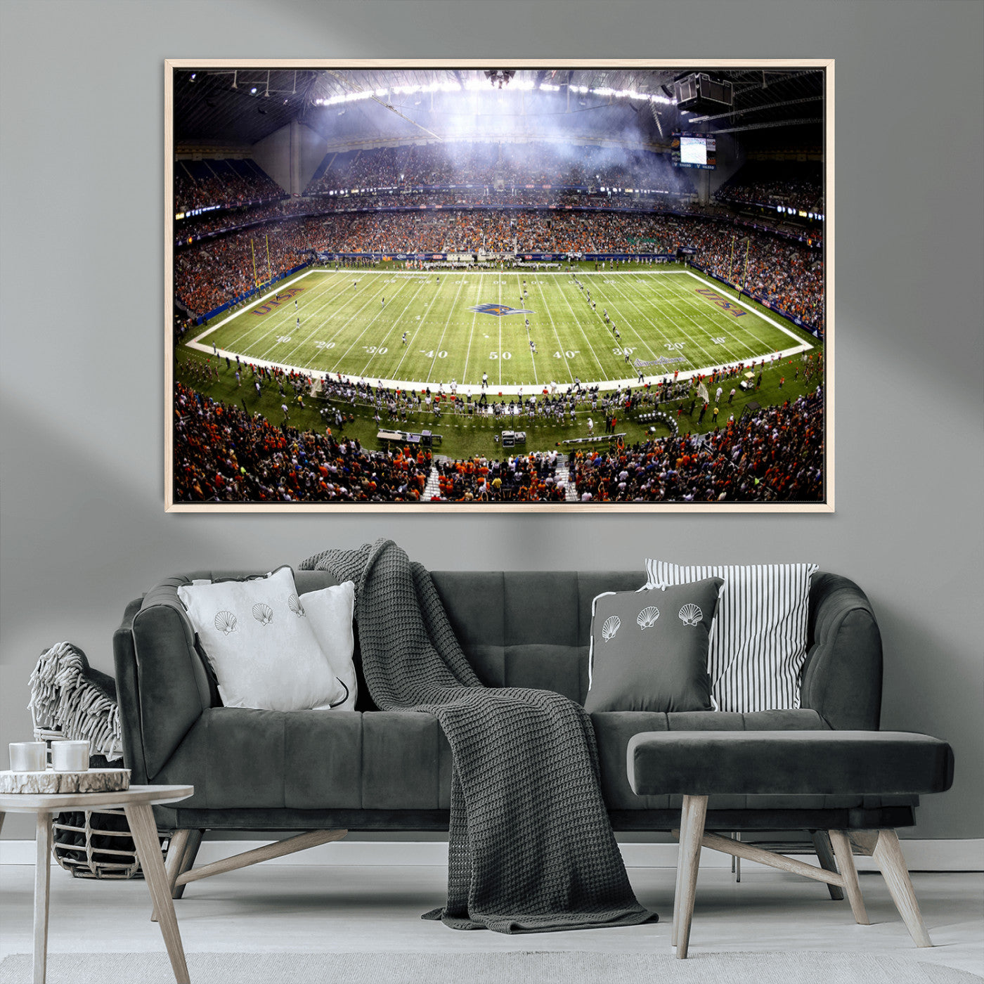 -The University of Texas at San Antonio Roadrunners Football Team Print - San Antonio Alamodome Wall