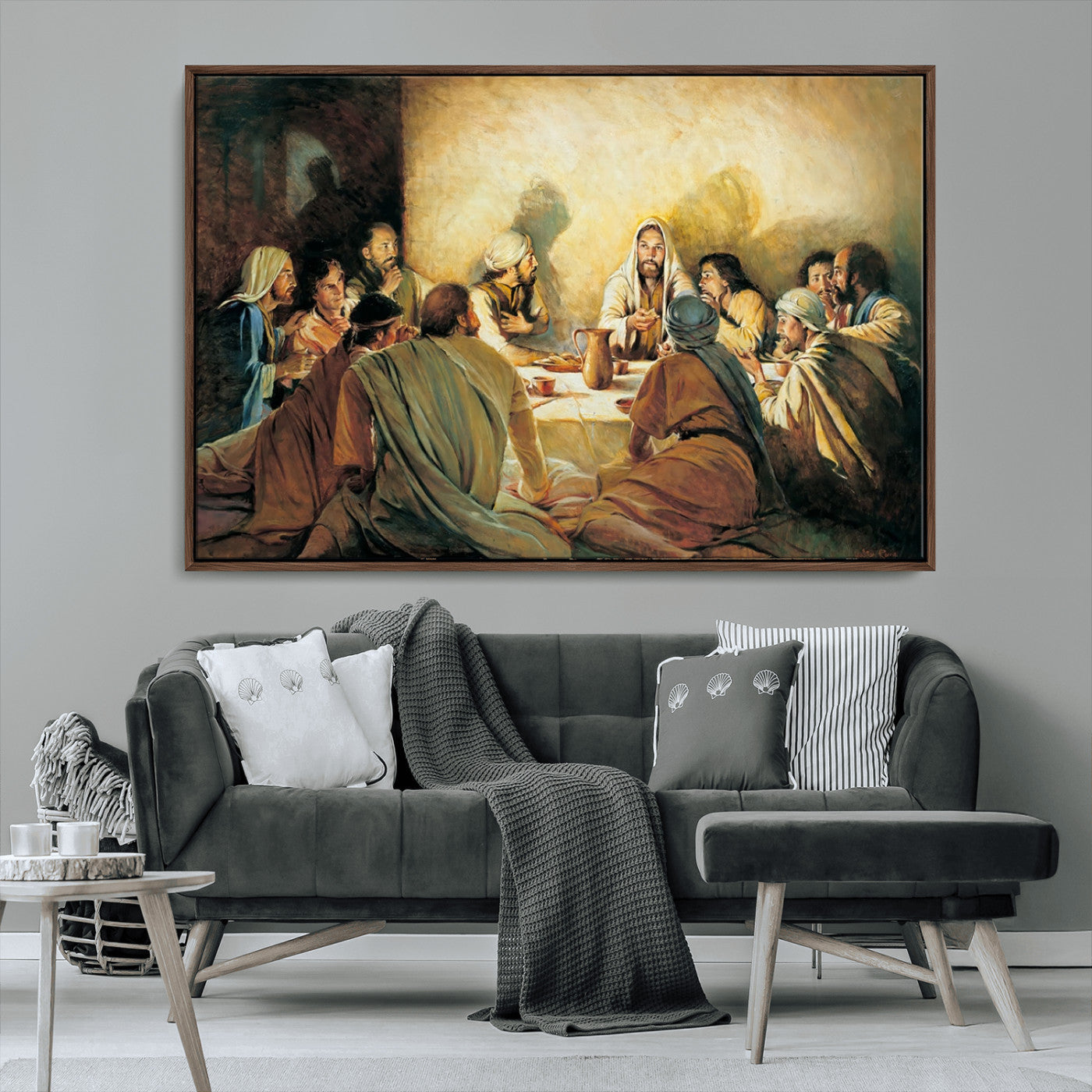 Framed canvas print of the Last Supper, depicting Jesus and his disciples, perfect for religious or Christian-themed home decor.
