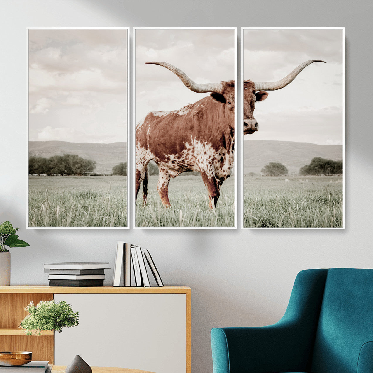 MGV-FC-48X32-3P - Texas Longhorn Wall Art Canvas Print, Framed Spotted Cattle Art Picture Print, Horned Bull Perfect Rustic Western Decor Artwork