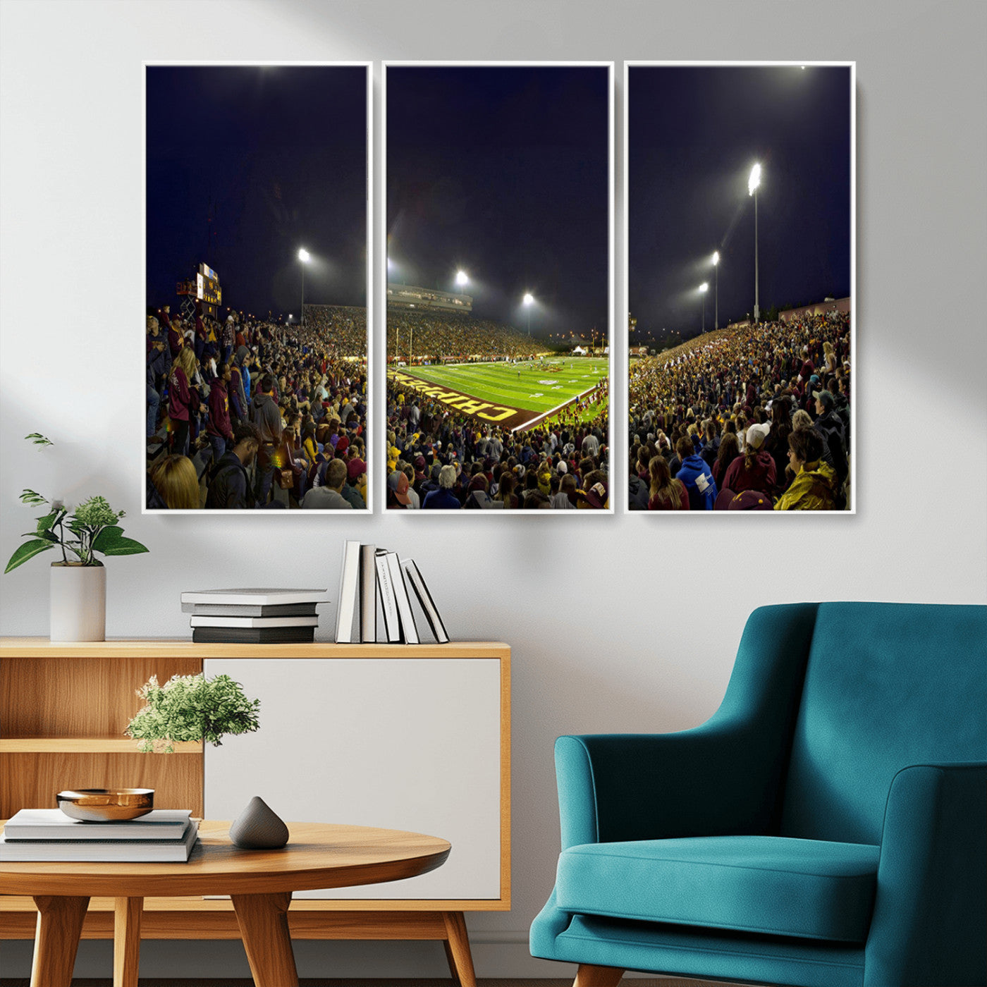 -Central Michigan University Chippewas Canvas Wall Art, Football Team Print - Mount Pleasant