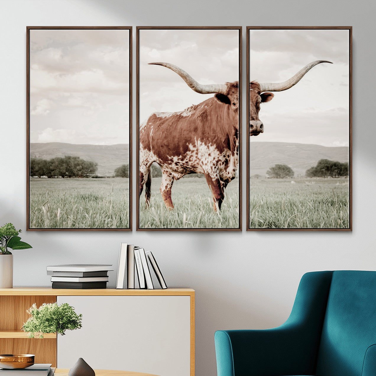 MGV-FC-48X32-3P - Texas Longhorn Wall Art Canvas Print, Framed Spotted Cattle Art Picture Print, Horned Bull Perfect Rustic Western Decor Artwork