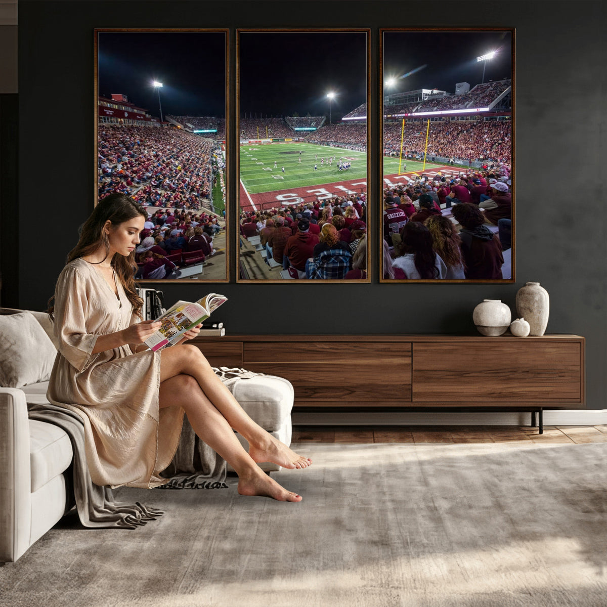 56191-MGV-CV-36X24 - Washington Grizzly Stadium American Football Wall Art Canvas Print, Sports Wall Art Print, Game Room Decor-1