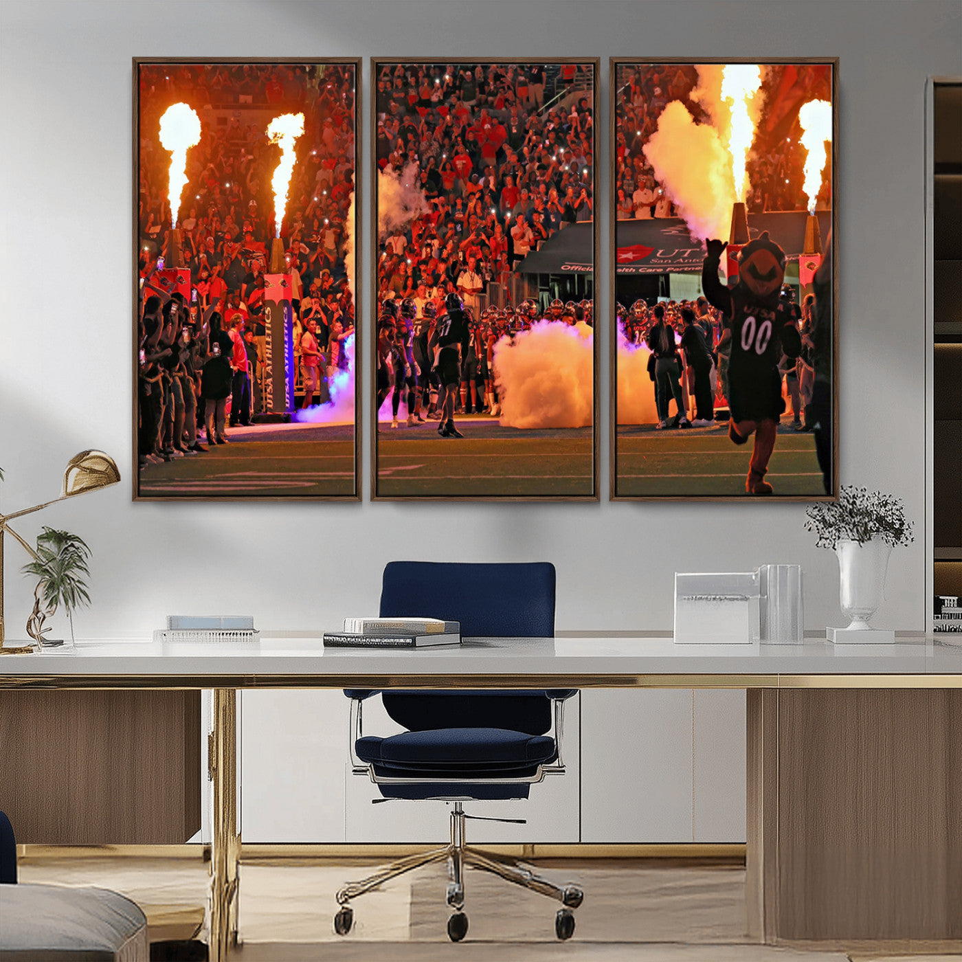 -The University of Texas at San Antonio Roadrunners Football Team Print - San Antonio Alamodome Wall