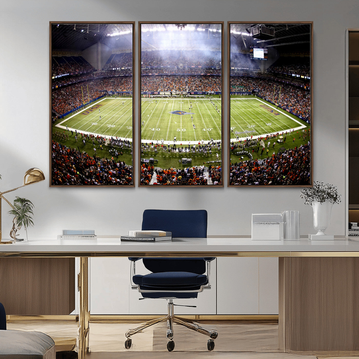 -The University of Texas at San Antonio Roadrunners Football Team Print - San Antonio Alamodome Wall