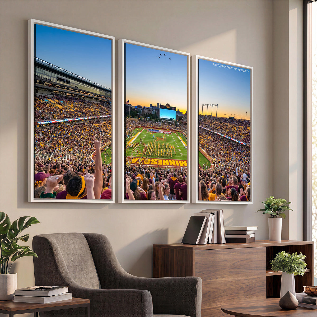 63452-PAN-FL-20X10 - University of Minnesota Golden Gophers Football Team Print - Minneapolis Huntington Bank Stadium