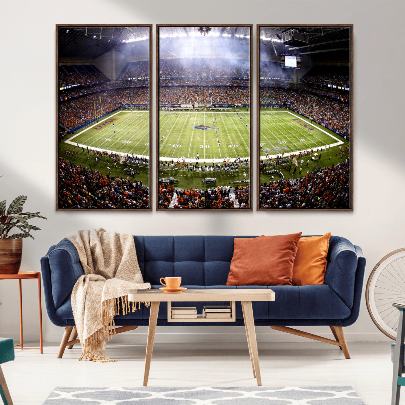 -The University of Texas at San Antonio Roadrunners Football Team Print - San Antonio Alamodome Wall