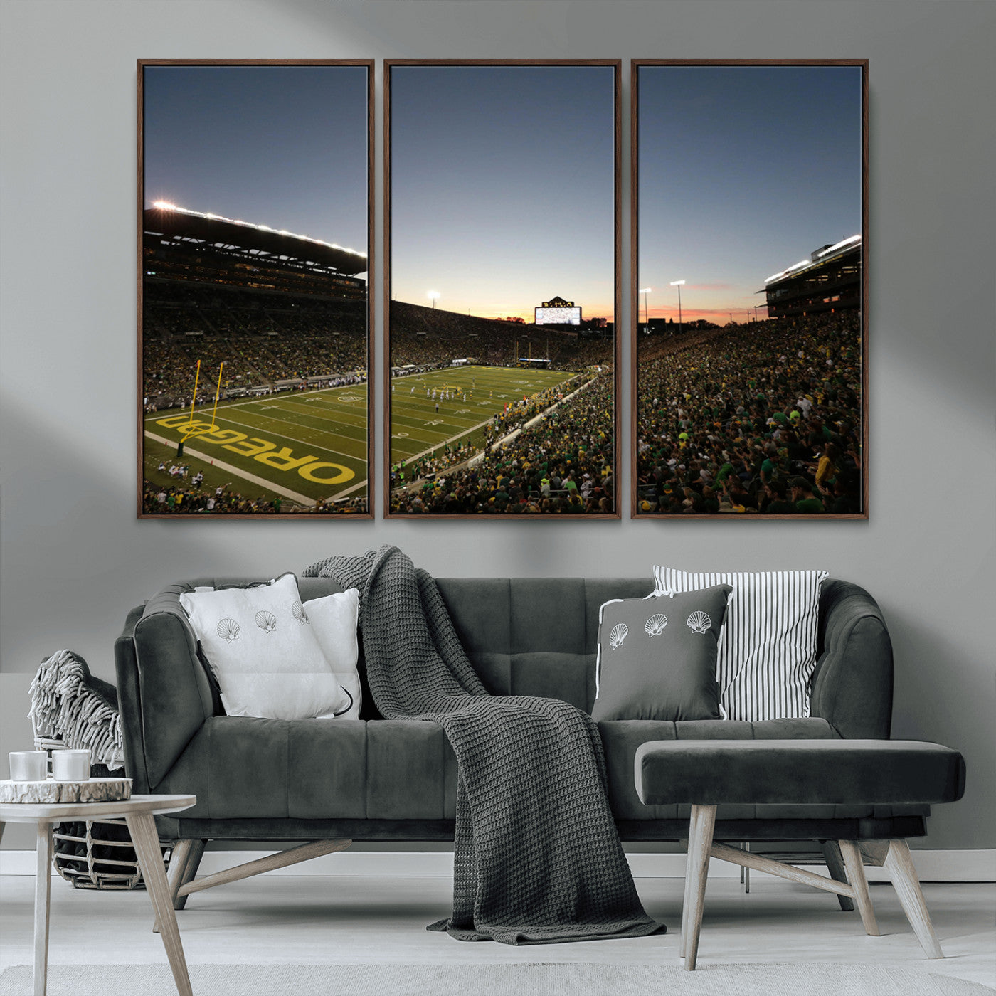 -Oregon Ducks Football Team Print - Eugene Autzen Stadium Wall Art Canvas Print