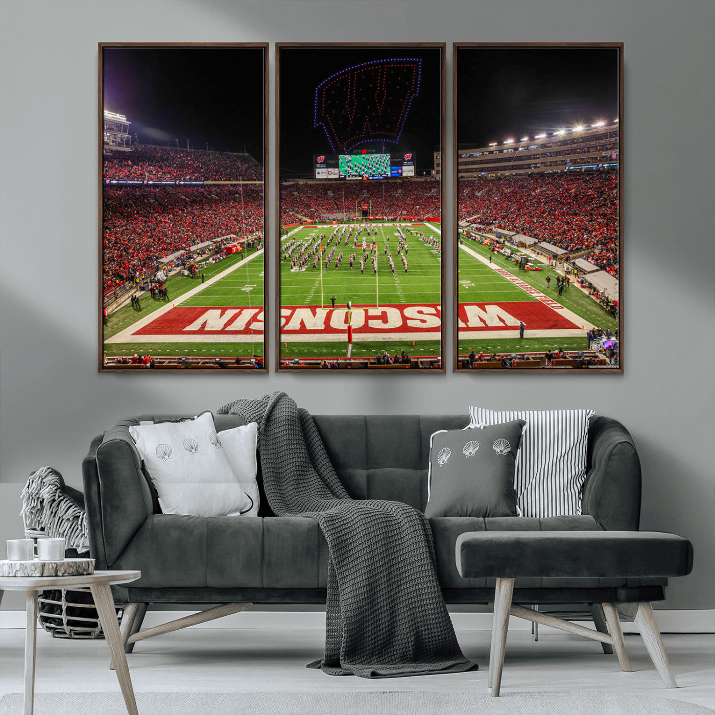 34125-MGV-CV-36X24-Wisconsin Badgers Football Team Print Canvas- Madison Camp Randall Stadium Wall Art Canvas Print