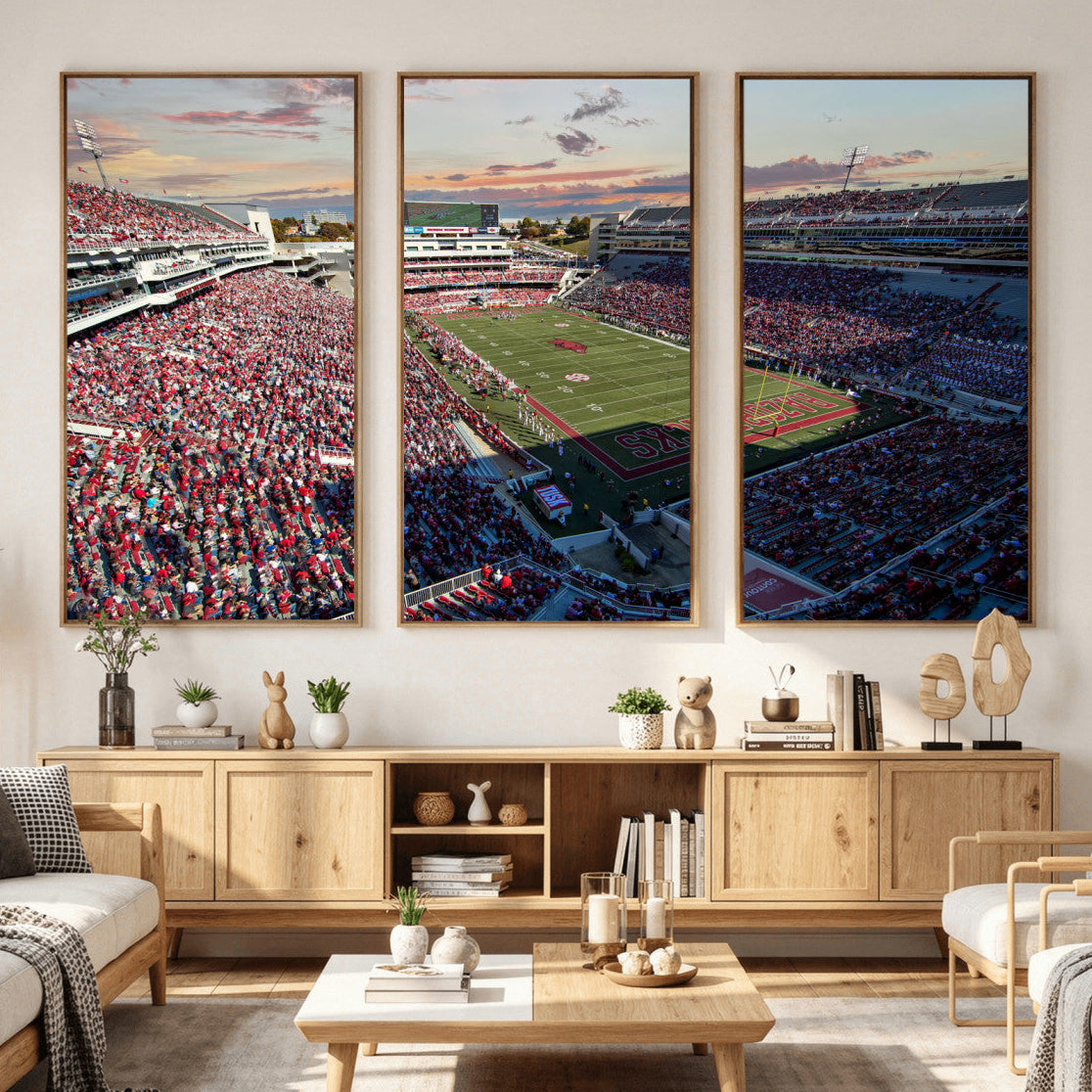 46571211-MGV-CV-36X24 - Donald W. Reynolds Razorback Stadium Wall Art Canvas Print – Arkansas Razorbacks Football Artwork for Home, Office, and Sports Room Decor