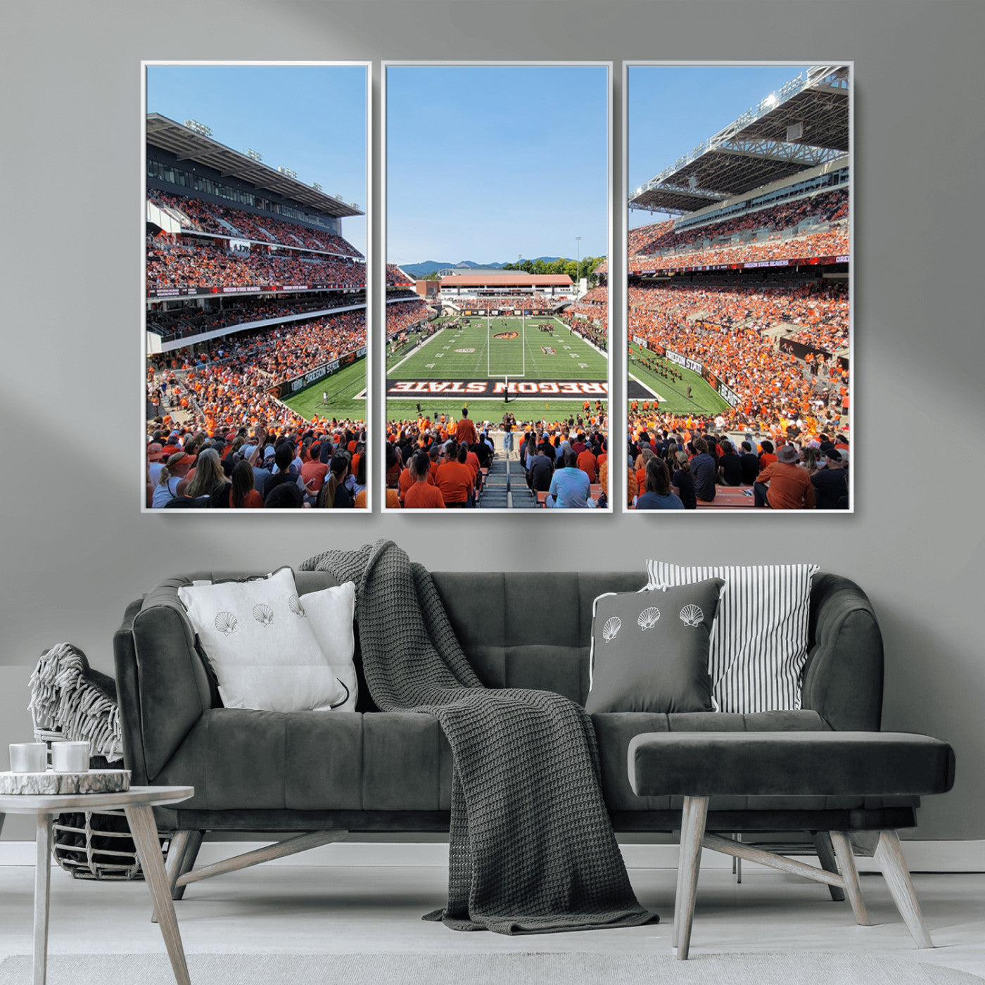 35211-MGV-CV-36X24-Oregon State Beavers Football Team Print - Corvallis Reser Stadium Wall Art Canvas Print