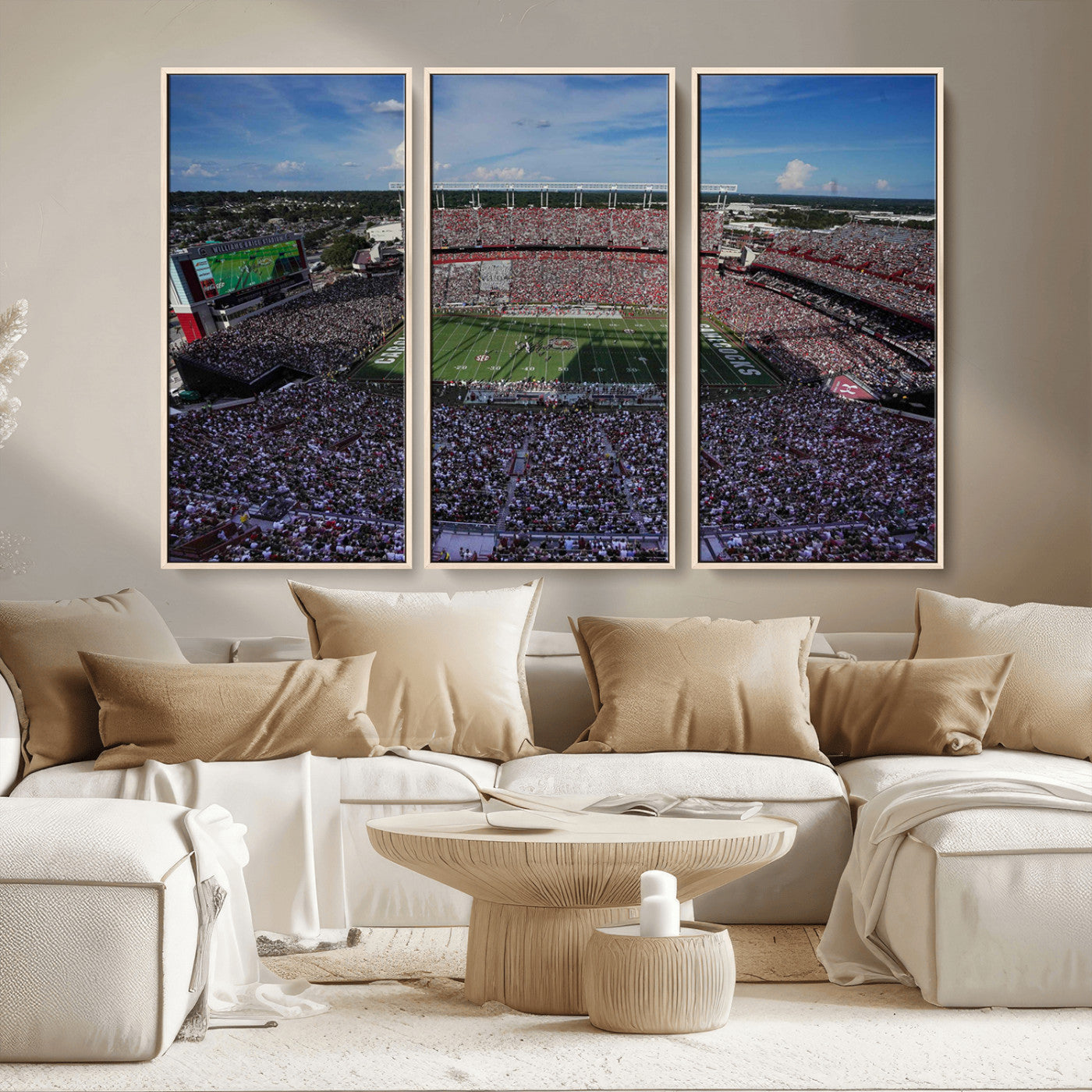 83382-MGV-CV-36X24-South Carolina Gamecocks Football Team Print - Columbia Williams-Brice Stadium Wall Art Canvas Print
