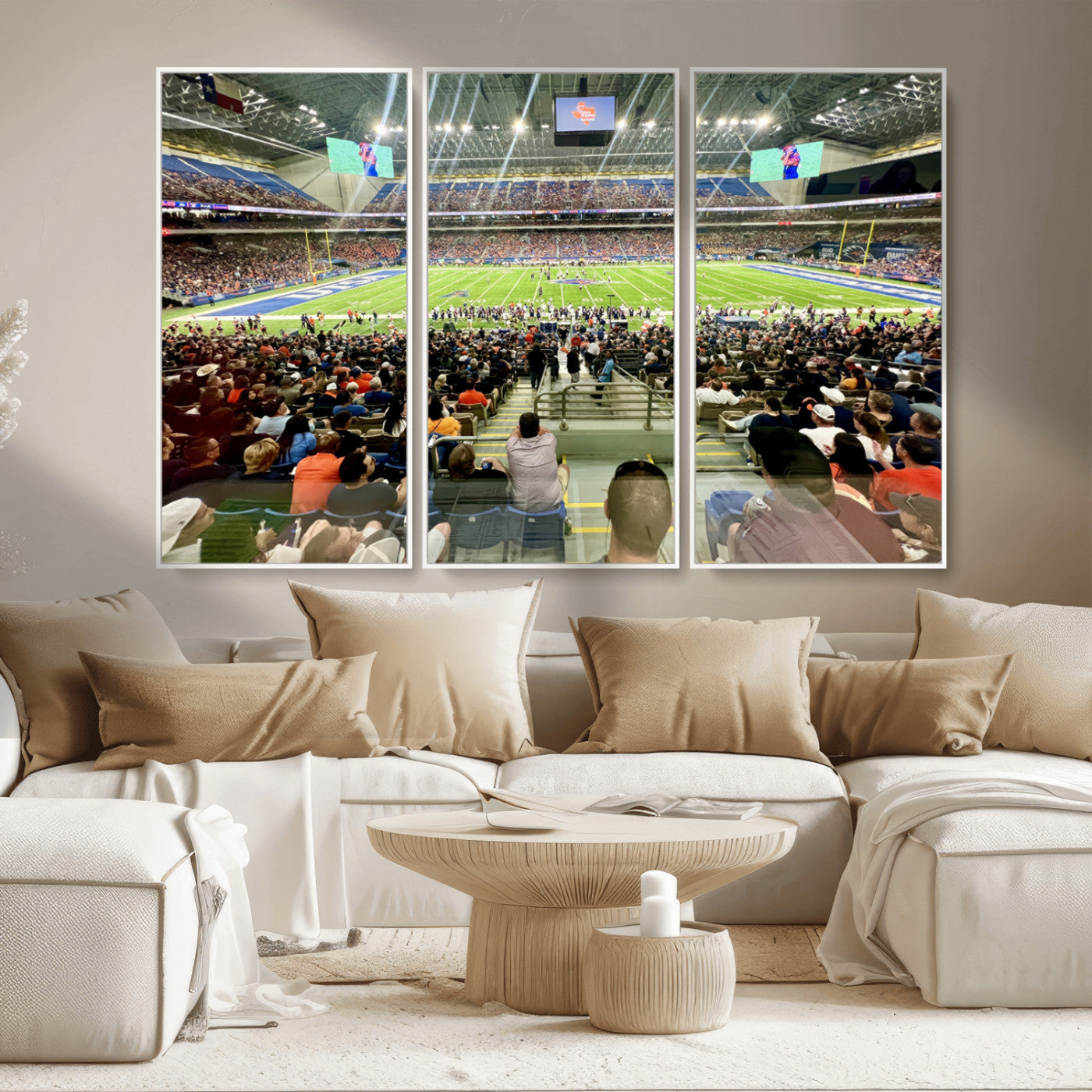 -The University of Texas at San Antonio Roadrunners Football Team Print - San Antonio Alamodome Wall