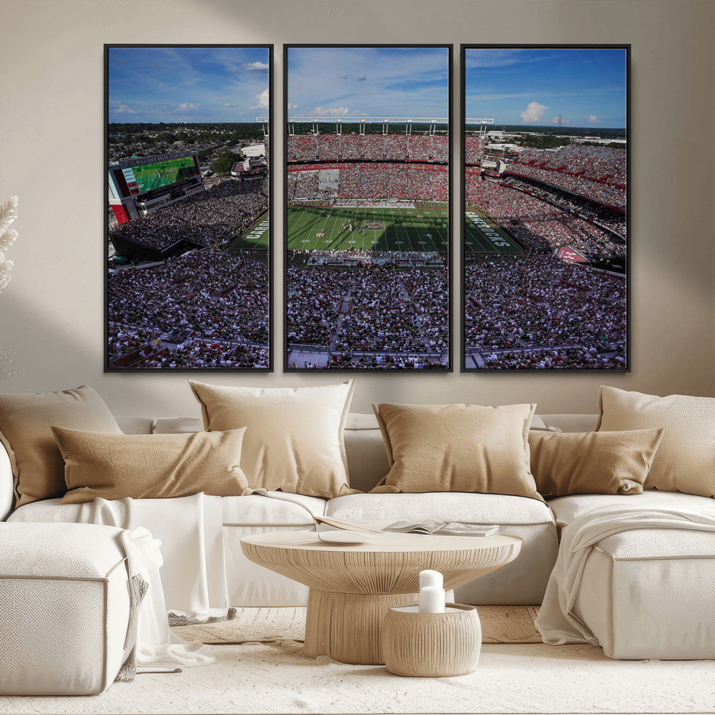 83382-MGV-FC-48X32-3P_Black-South Carolina Gamecocks Football Team Print - Columbia Williams-Brice Stadium Wall Art Canvas Print