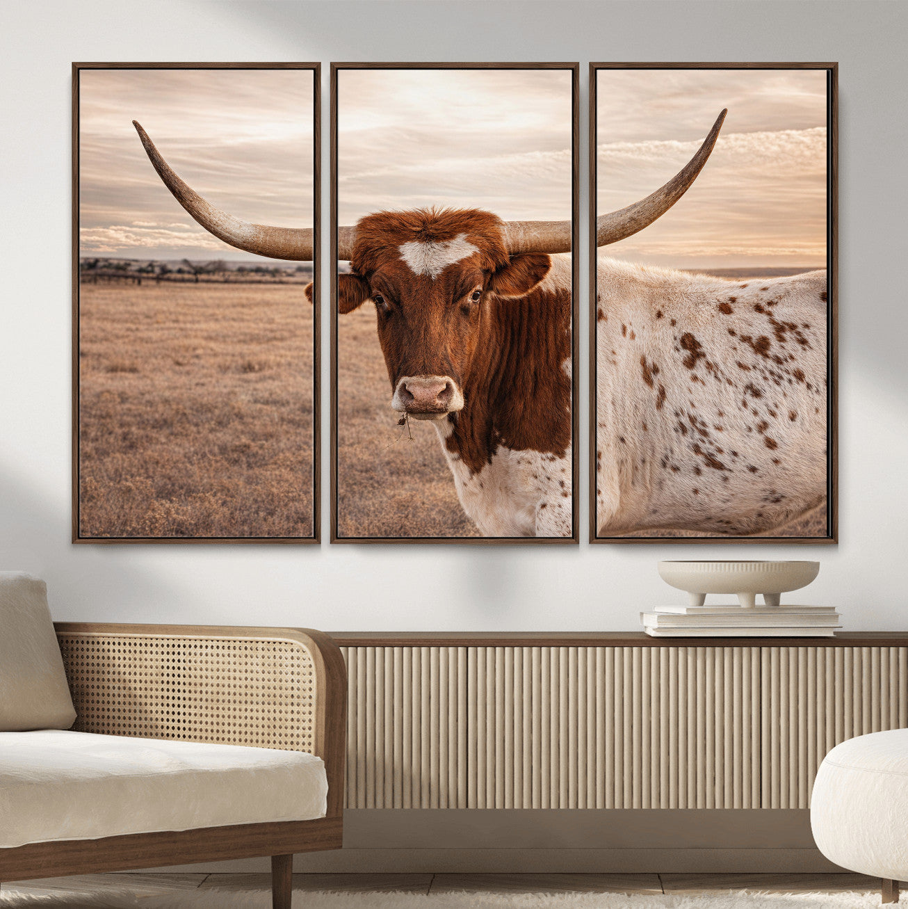 95745718-MGV-CV-36X24 - Longhorn Cow Wall Art – Texas Bull Canvas Print, Rustic Farm Cattle Photography, Western Animal Decor for Country Home, Living Room or Game Room