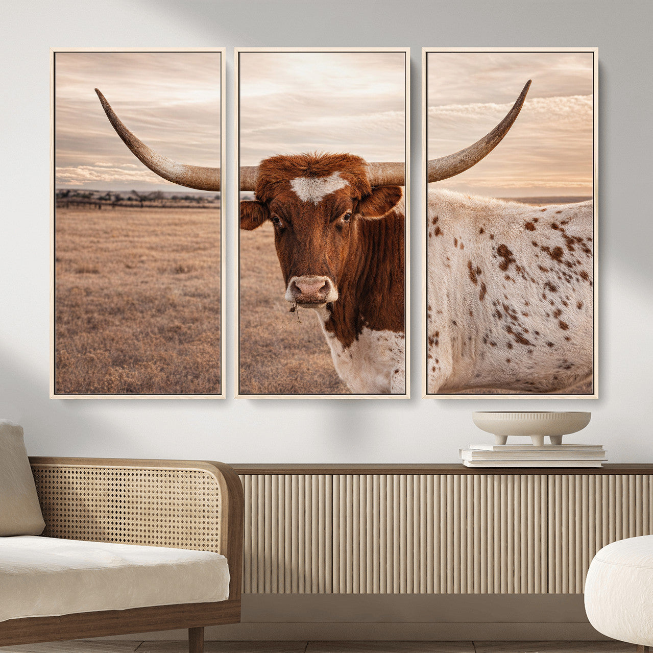 95745718-MGV-CV-36X24 - Longhorn Cow Wall Art – Texas Bull Canvas Print, Rustic Farm Cattle Photography, Western Animal Decor for Country Home, Living Room or Game Room