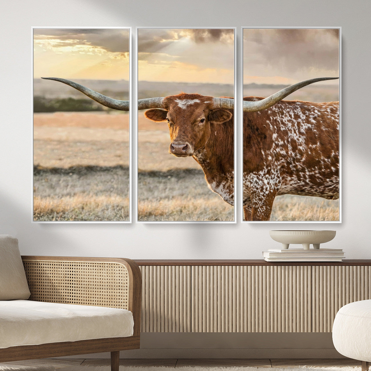 16502384-MGV-CV-36X24 - Texas Longhorn Wall Art Canvas Print, Western Ranch Bull Photography Canvas Print, Rustic Farmhouse Cattle Artwork for Living Room Decor