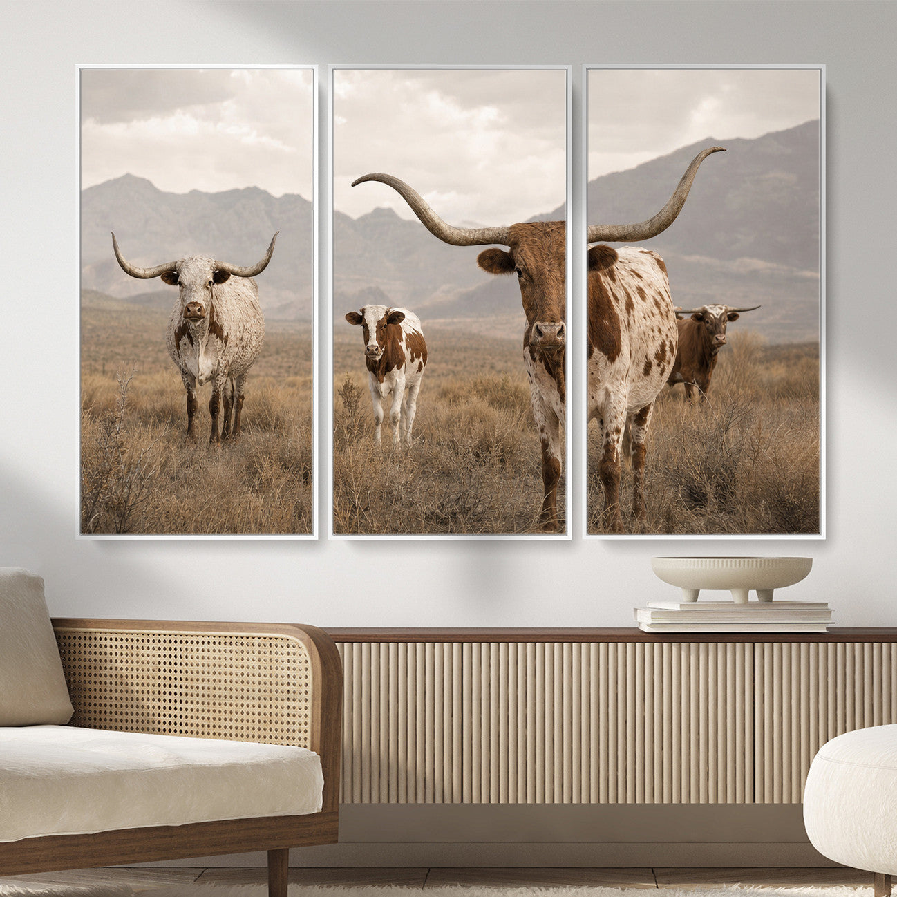 62336425AD-MGV-CV-36X24 - Rustic Texas Longhorn Cow Canvas Wall Art Print, Rustic Farm Animal Photography Print, Farmhouse Country Decor, Western Ranch Art