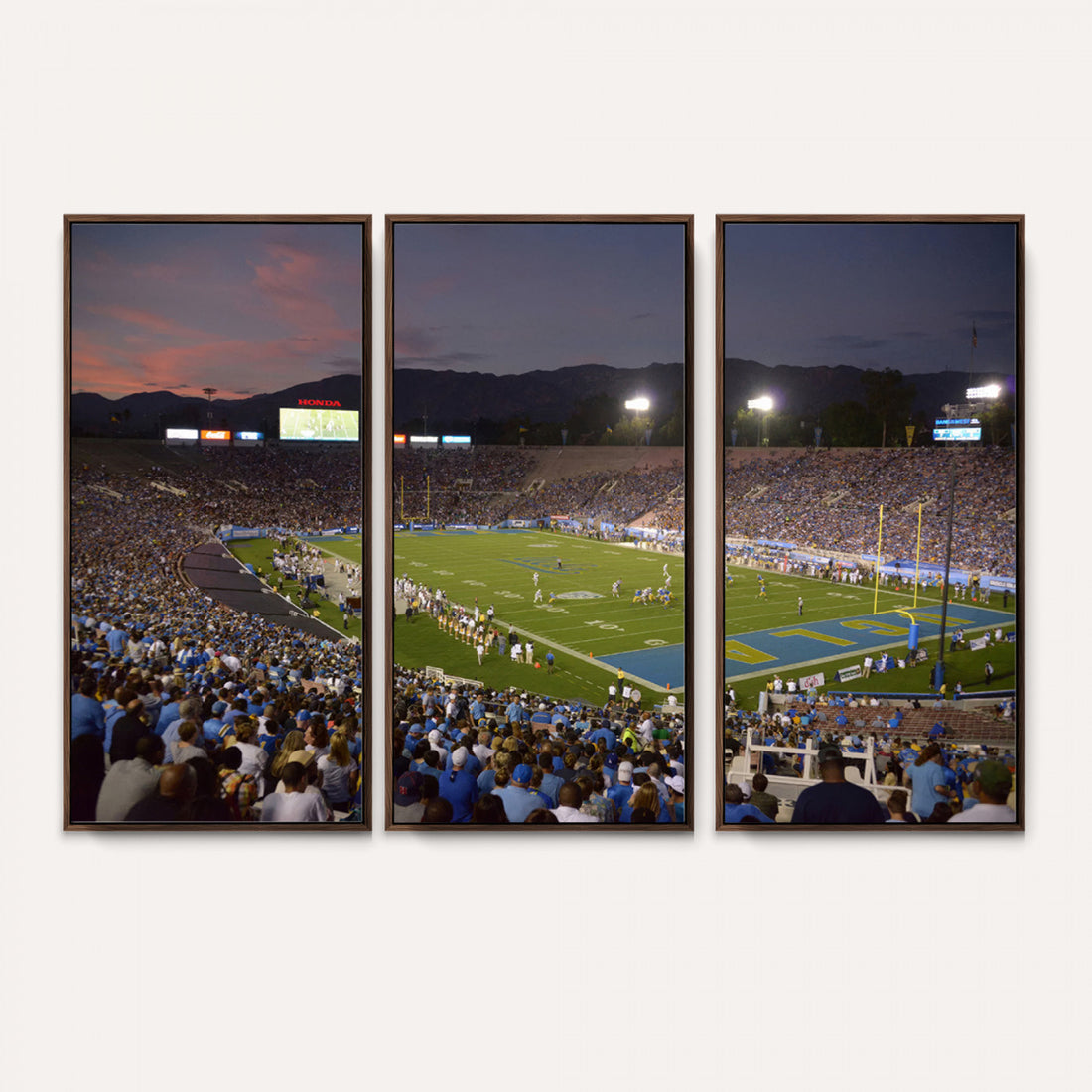 UCLA Bruins Football Team Print, Pasadena Rose Bowl Stadium