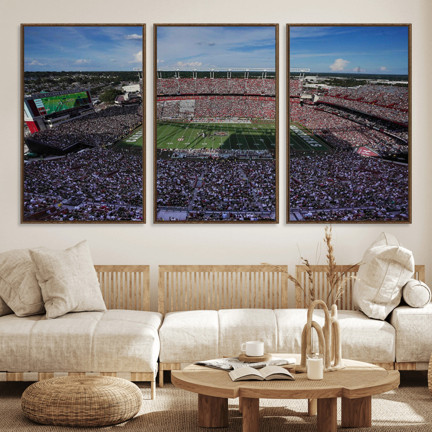 83382-MGV-FC-60X30-3P_Walnut-South Carolina Gamecocks Football Team Print - Columbia Williams-Brice Stadium Wall Art Canvas Print