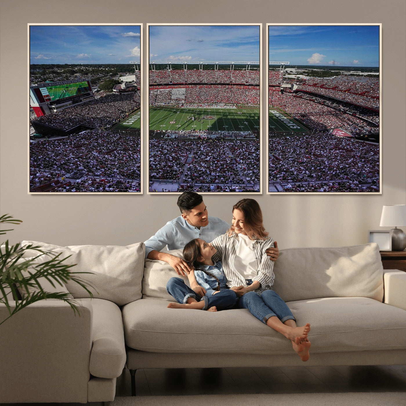 83382-MGV-CV-36X24-South Carolina Gamecocks Football Team Print - Columbia Williams-Brice Stadium Wall Art Canvas Print
