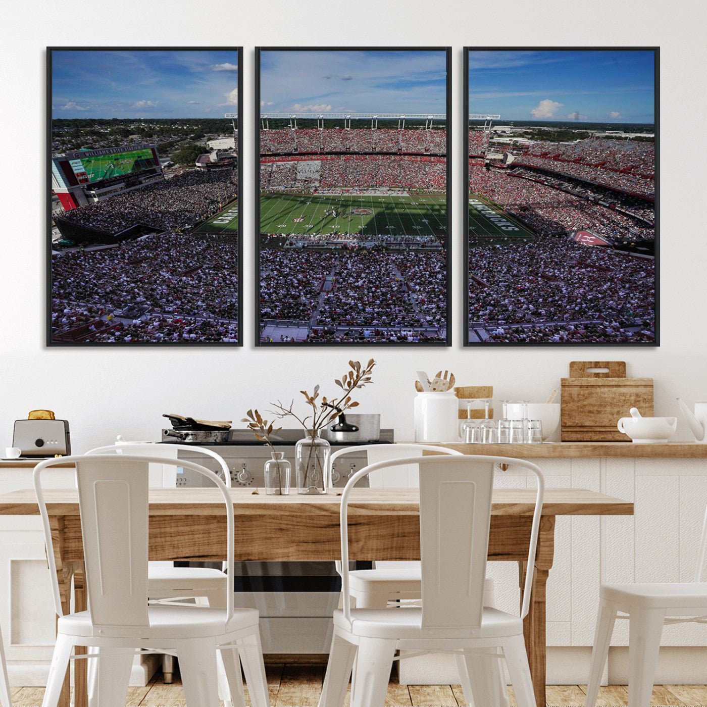 83382-MGV-CV-36X24-South Carolina Gamecocks Football Team Print - Columbia Williams-Brice Stadium Wall Art Canvas Print
