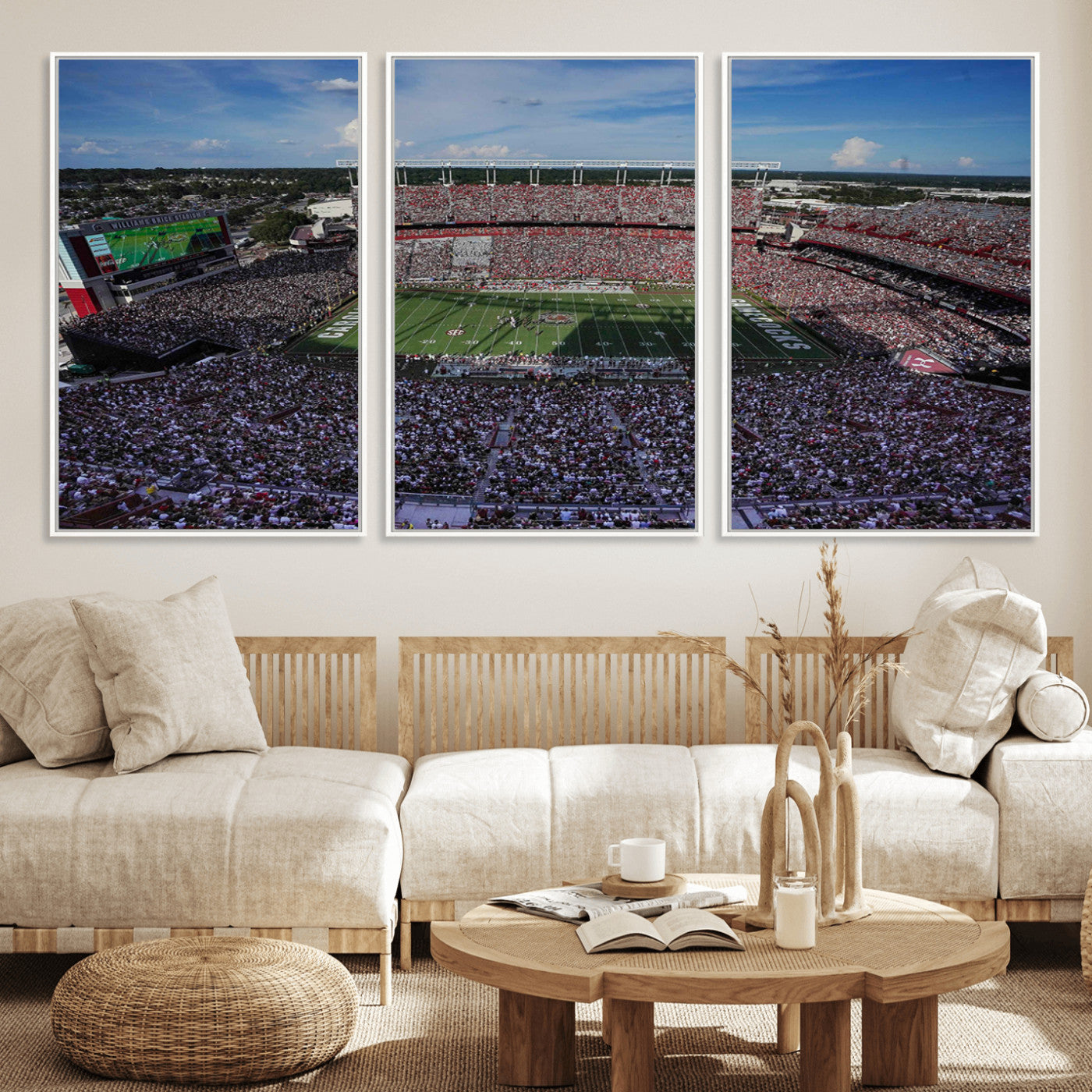 83382-MGV-CV-36X24-South Carolina Gamecocks Football Team Print - Columbia Williams-Brice Stadium Wall Art Canvas Print